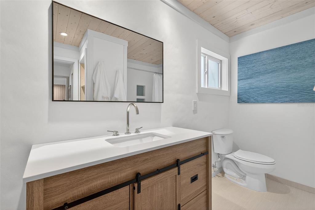 Sarasota, Florida, 34239, United States, 3 Bedrooms Bedrooms, ,2 BathroomsBathrooms,Residential,For Sale,1991192