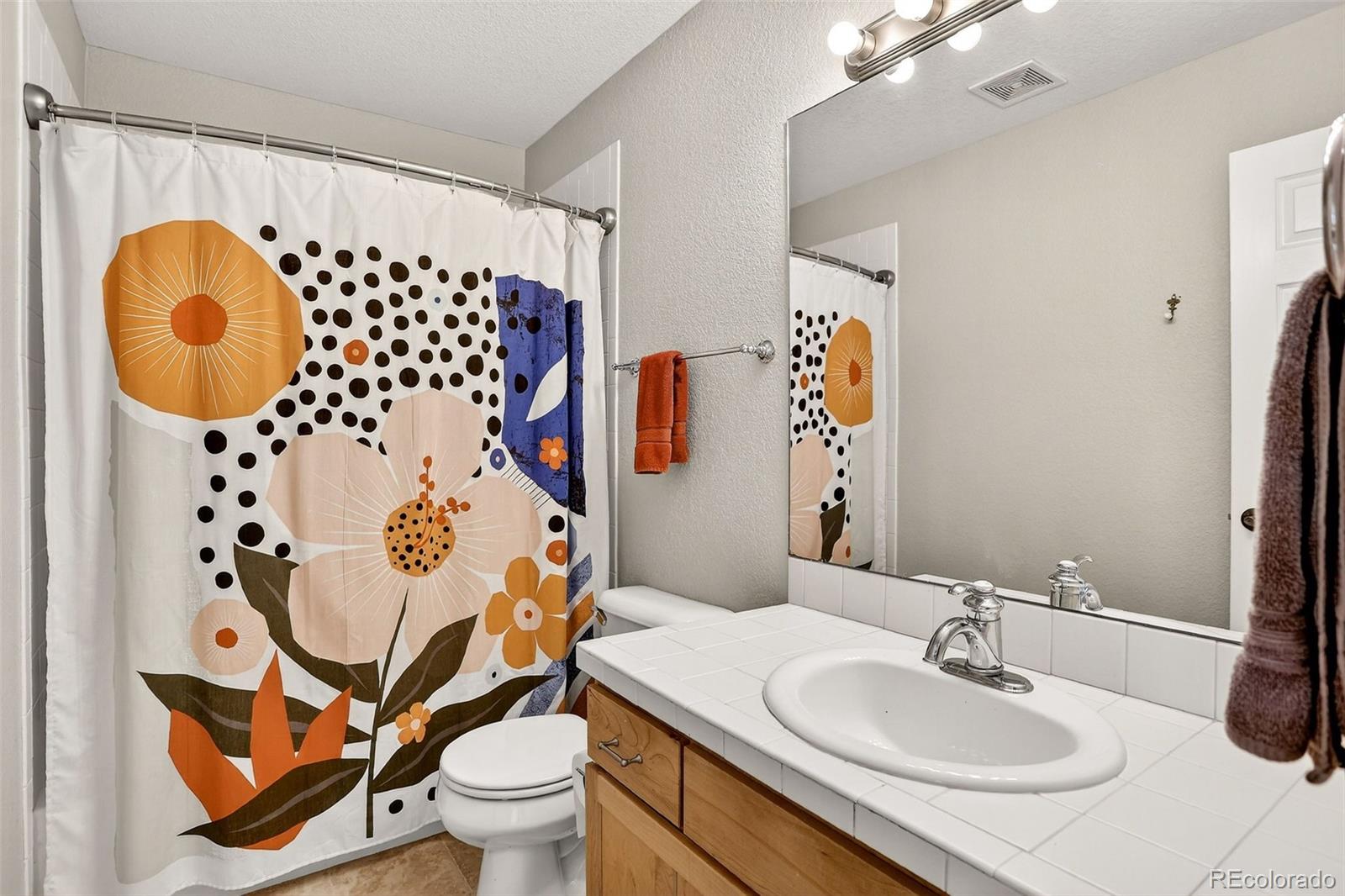 Arvada, Colorado, 80007, United States, 3 Bedrooms Bedrooms, ,3 BathroomsBathrooms,Residential,For Sale,1993132