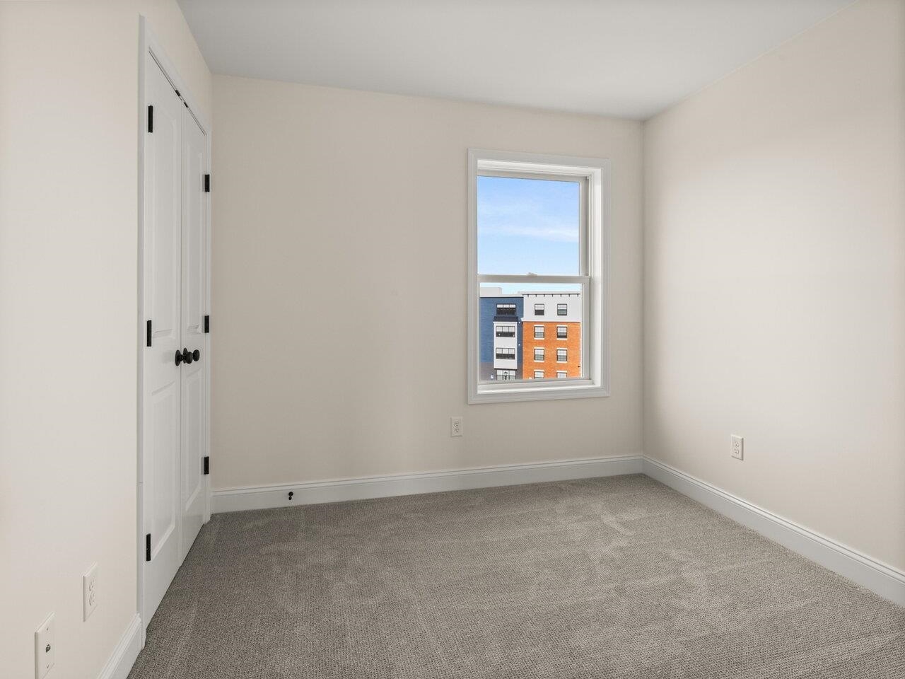 South Burlington, Vermont, 05403, United States, 3 Bedrooms Bedrooms, ,2 BathroomsBathrooms,Residential,For Sale,1939047