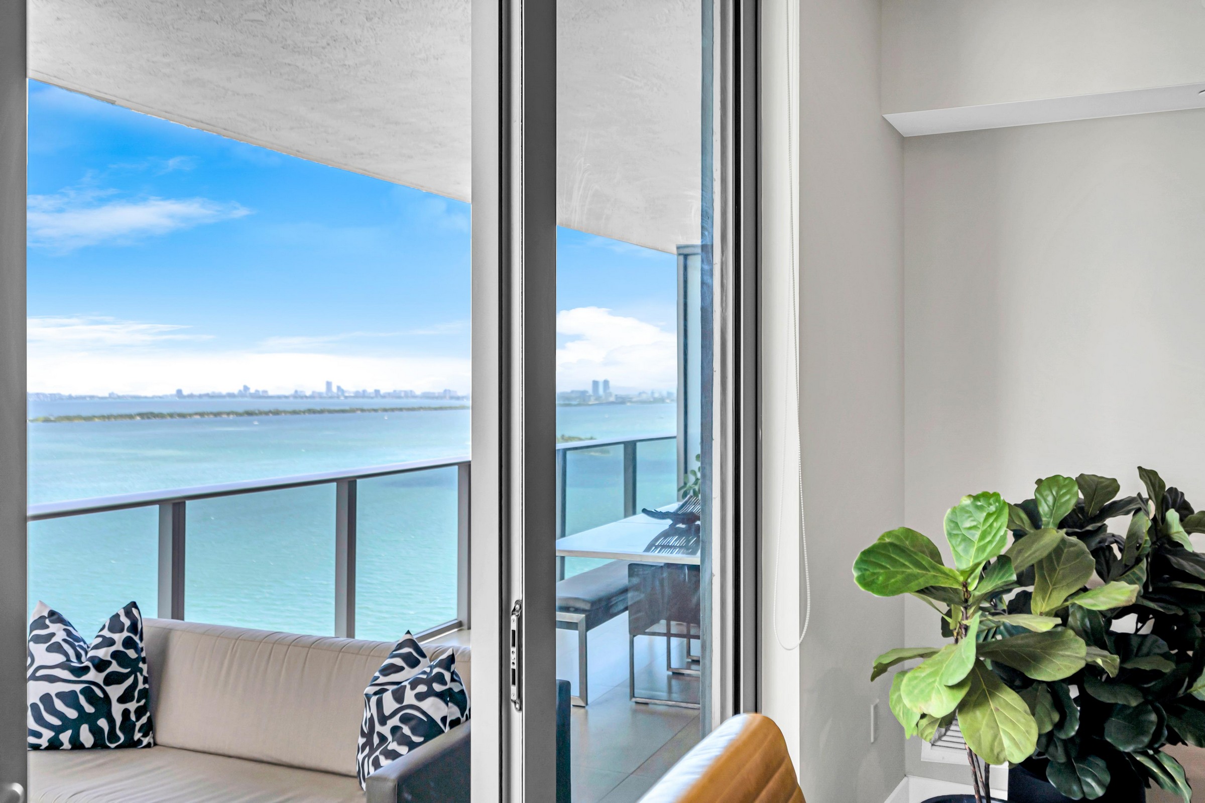  488 NE 18th St, Miami, FL, 33132 - 物件實景
