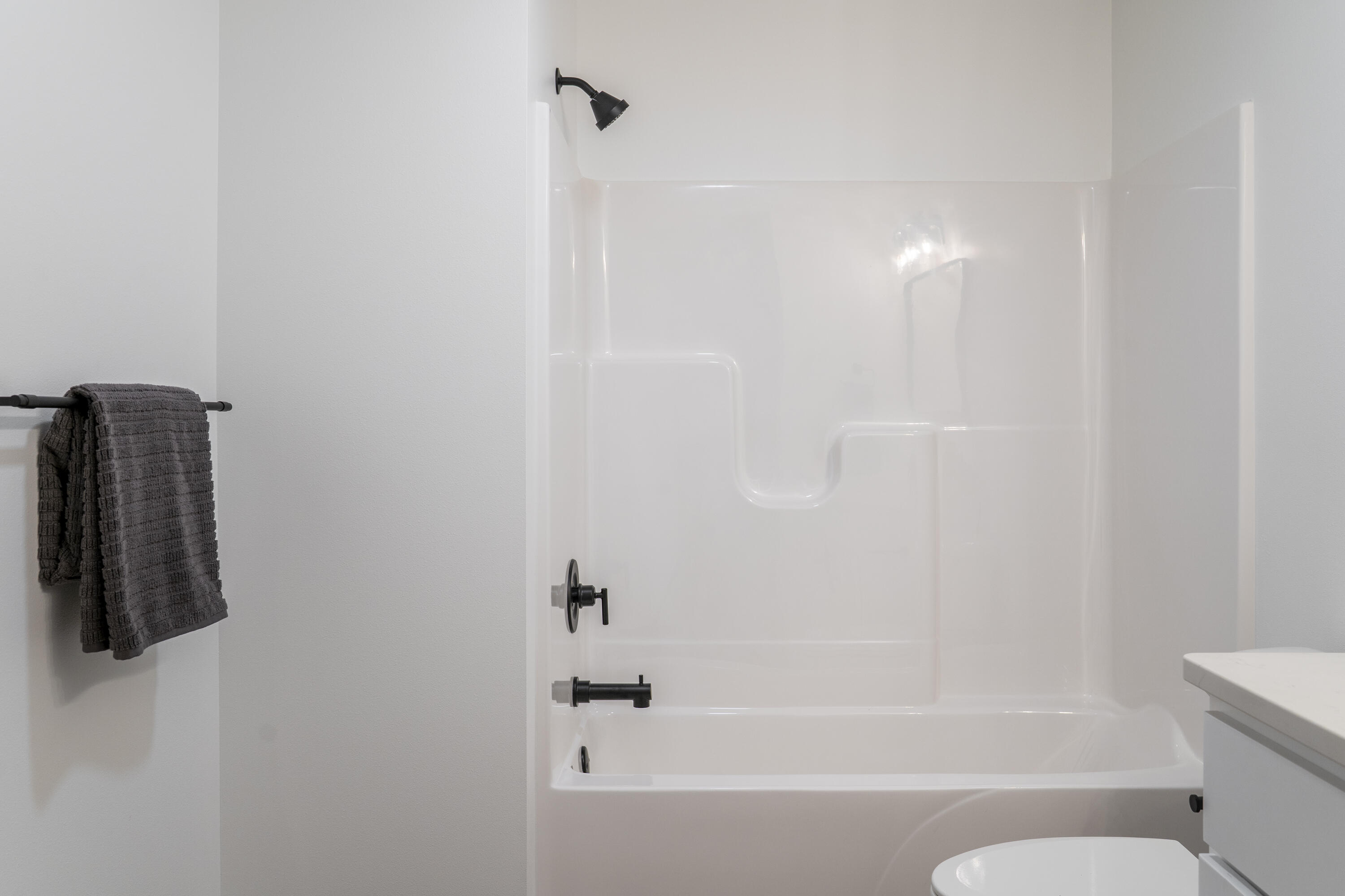 Shelby, Wisconsin, 54601, United States, 3 Bedrooms Bedrooms, ,3 BathroomsBathrooms,Residential,For Sale,1966878