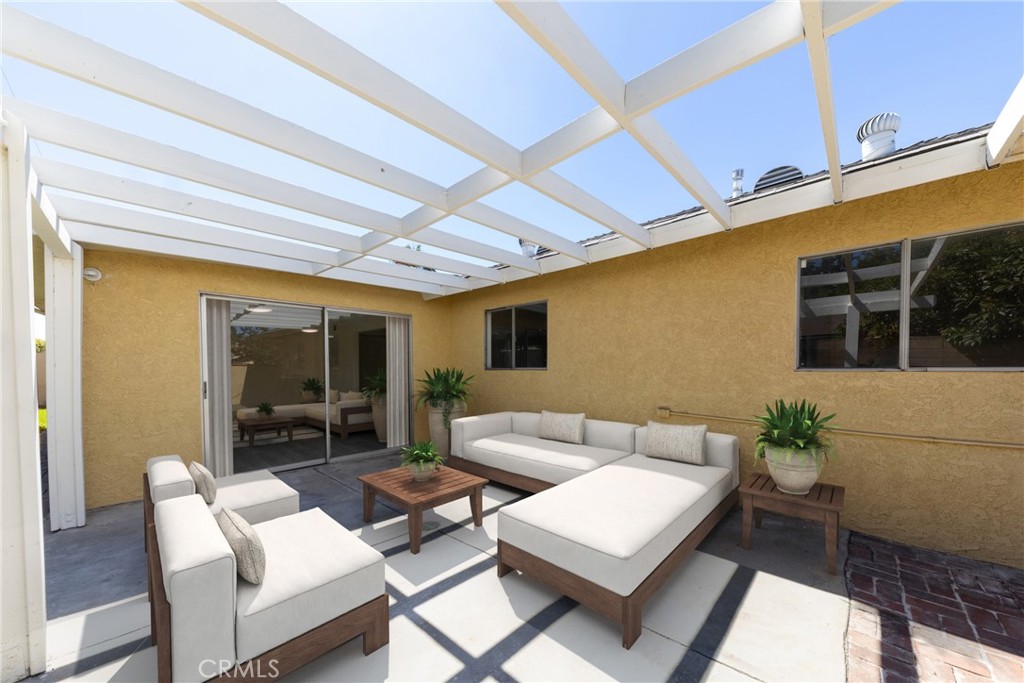 Ontario, California, 91762, United States, 4 Bedrooms Bedrooms, ,2 BathroomsBathrooms,Residential,For Sale,1930288