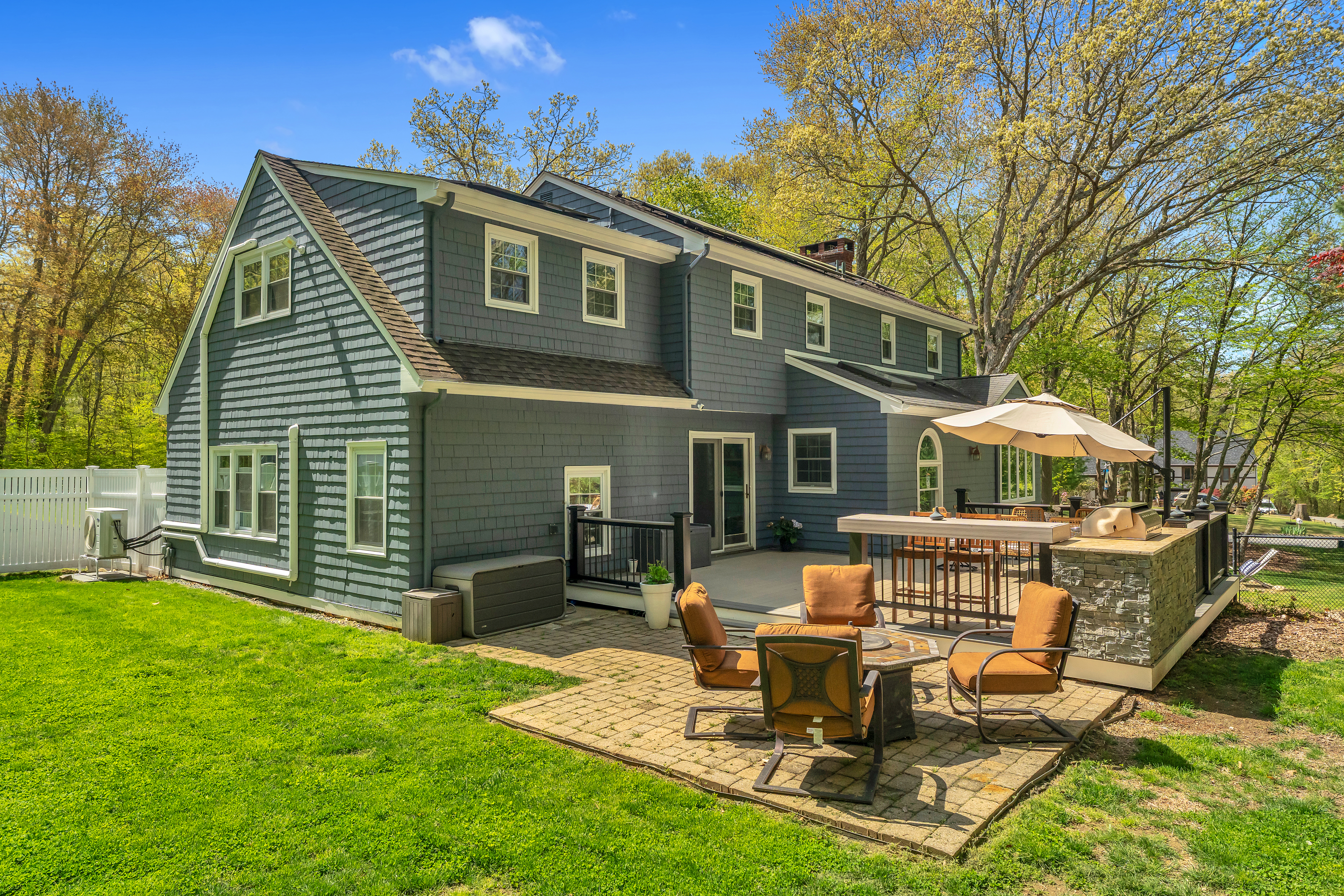  Charming 4 Bed Home in East Lyme - 物件實景