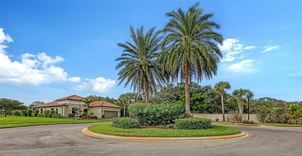 Sarasota, Florida, 34231, United States, 2 Bedrooms Bedrooms, ,3 BathroomsBathrooms,Residential,For Sale,2002128