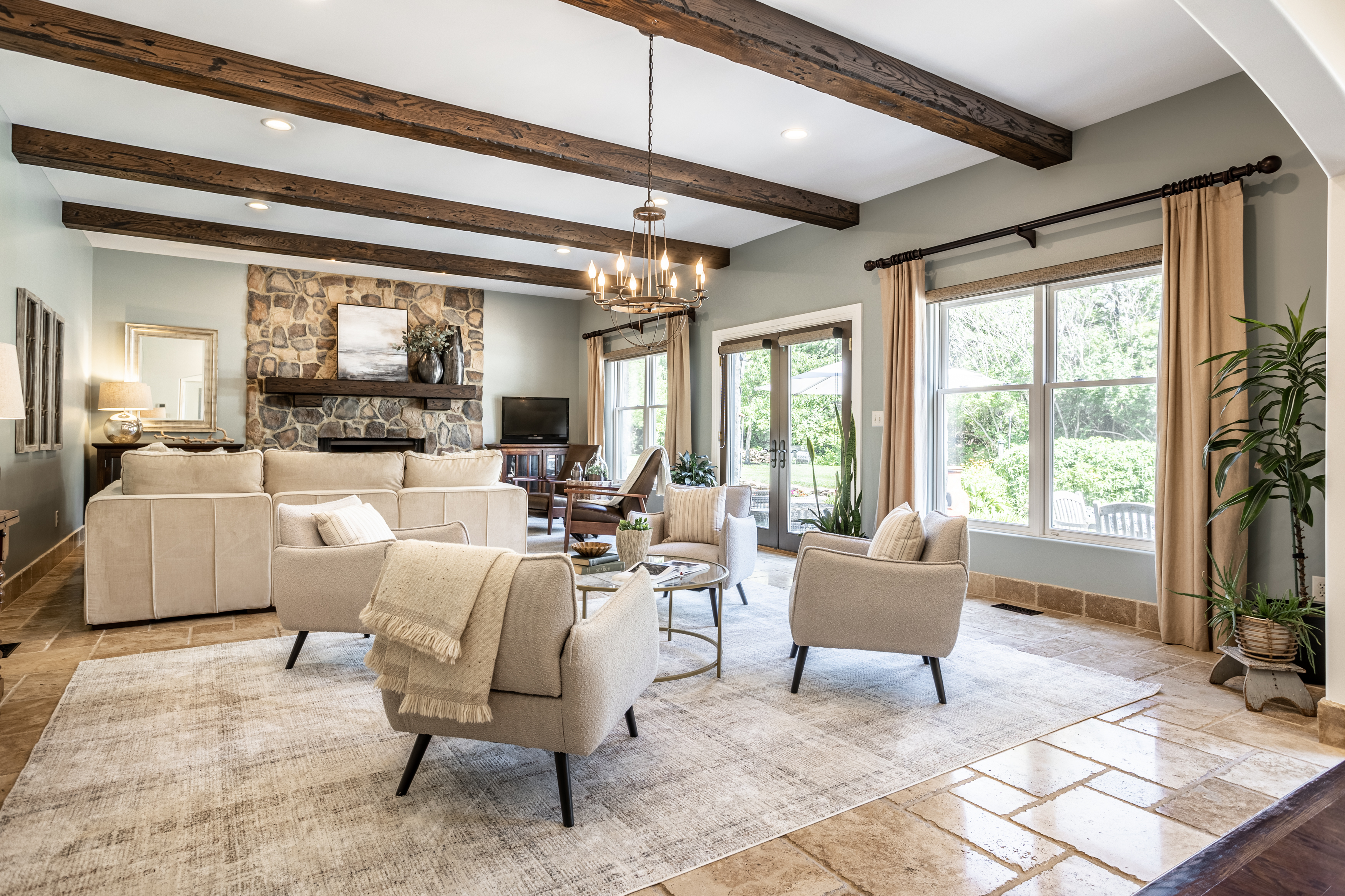  Rare Opportunity to Own a Stunning Home with Acreage in West Carmel - 物件實景