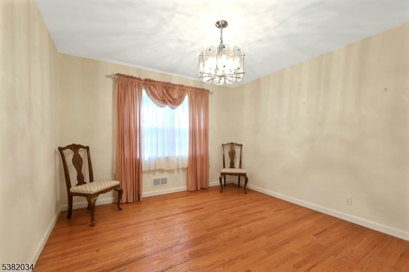 Ridgewood Village, New Jersey, 07450, United States, 3 Bedrooms Bedrooms, ,1 BathroomBathrooms,Residential,For Sale,1940435