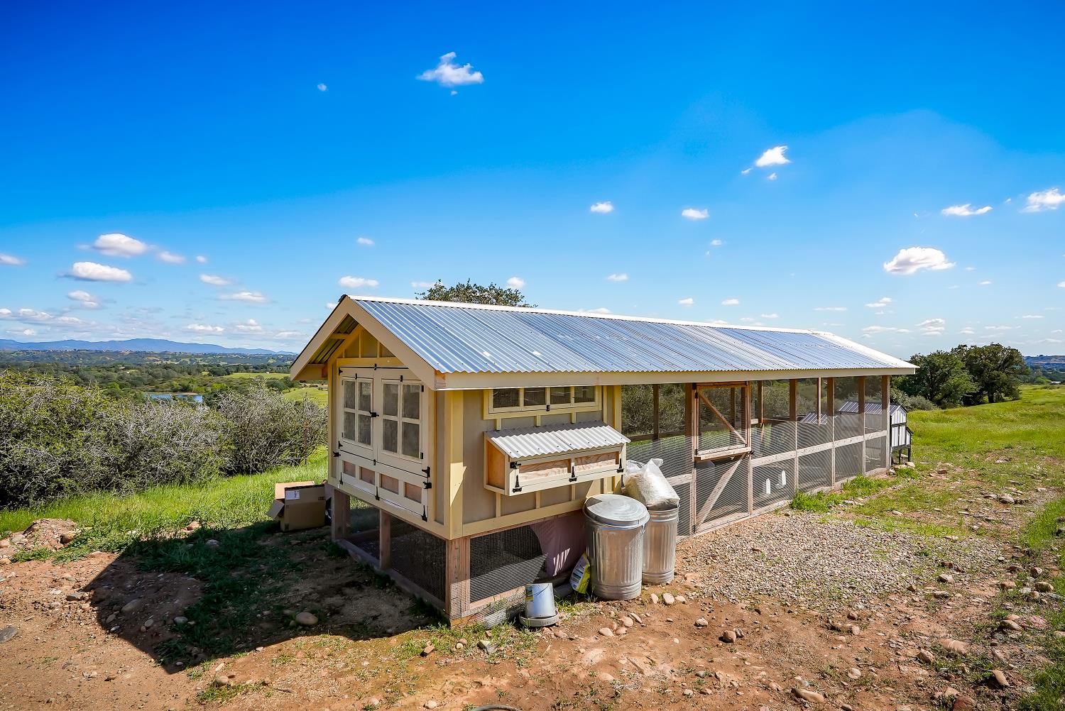 Burson, California, 95225, United States, 4 Bedrooms Bedrooms, ,4 BathroomsBathrooms,Residential,For Sale,2040271