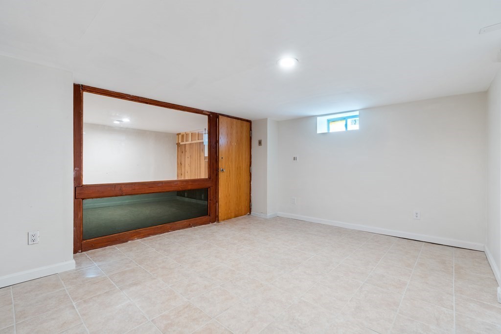 Dedham, Massachusetts, 02136, United States, 3 Bedrooms Bedrooms, ,2 BathroomsBathrooms,Residential,For Sale,1927811