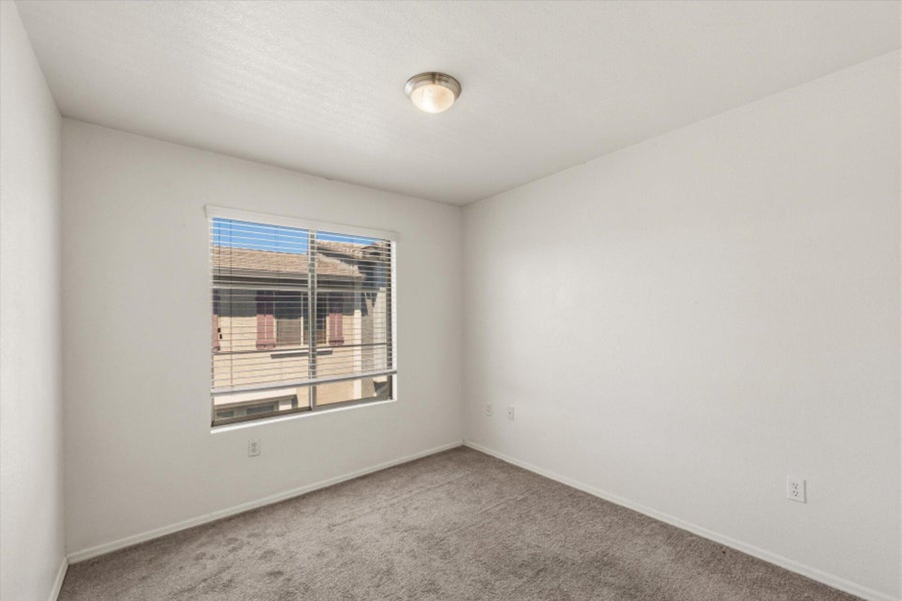  2401 E Rio Salado Parkway ¦ Tempe, AZ - 物件實景