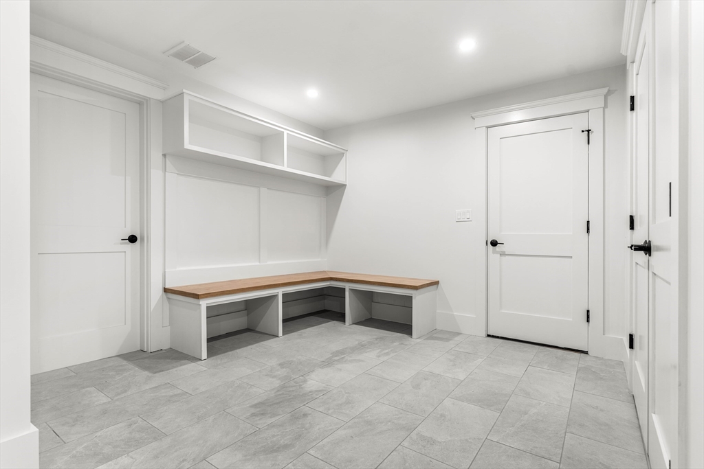 North Reading, Massachusetts, 01864, United States, 4 Bedrooms Bedrooms, ,3 BathroomsBathrooms,Residential,For Sale,1927425
