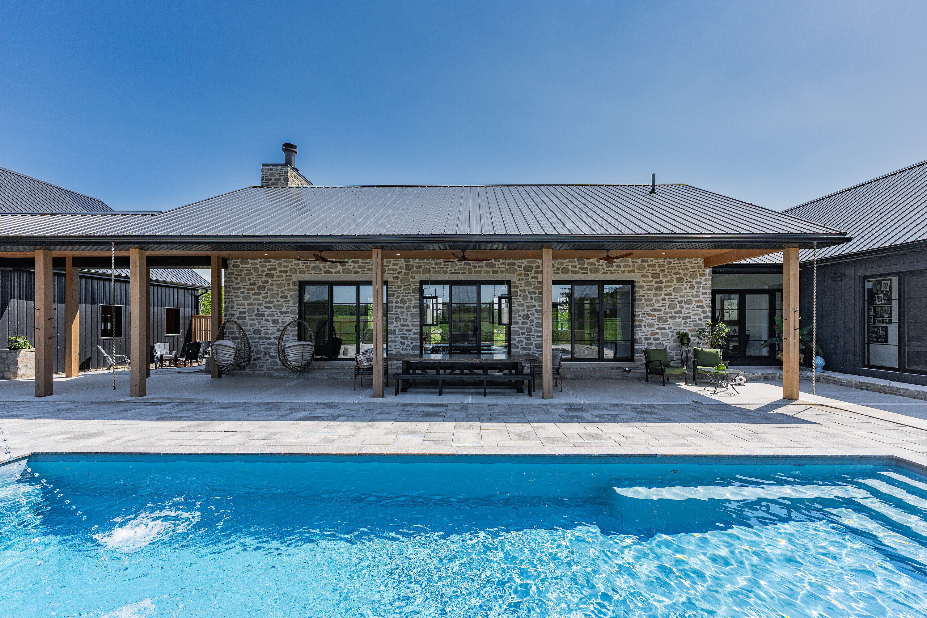  Custom-Built Country Estate - 物件實景