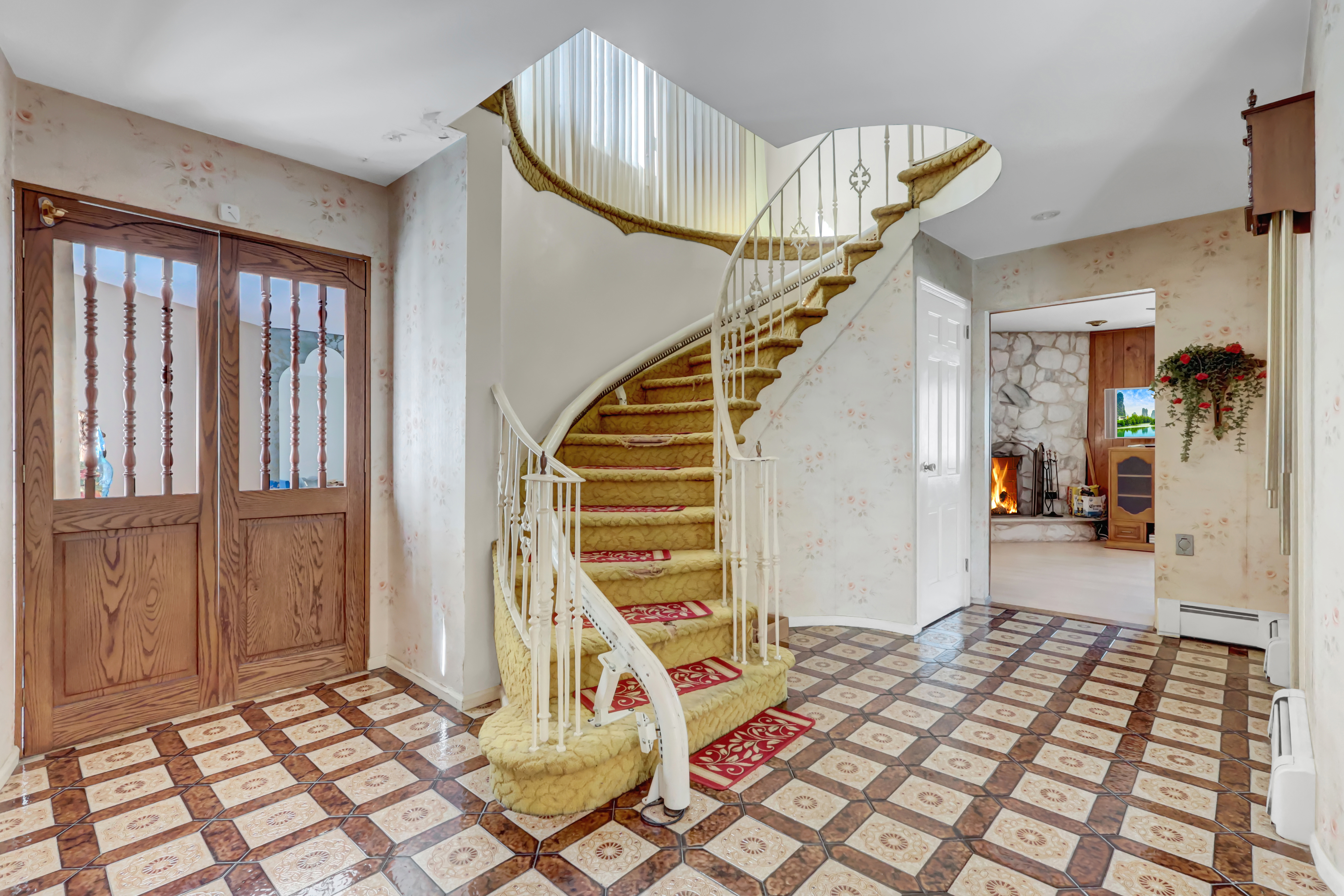 West Babylon, New York, 11704, United States, 3 Bedrooms Bedrooms, ,3 BathroomsBathrooms,Residential,For Sale,1977604