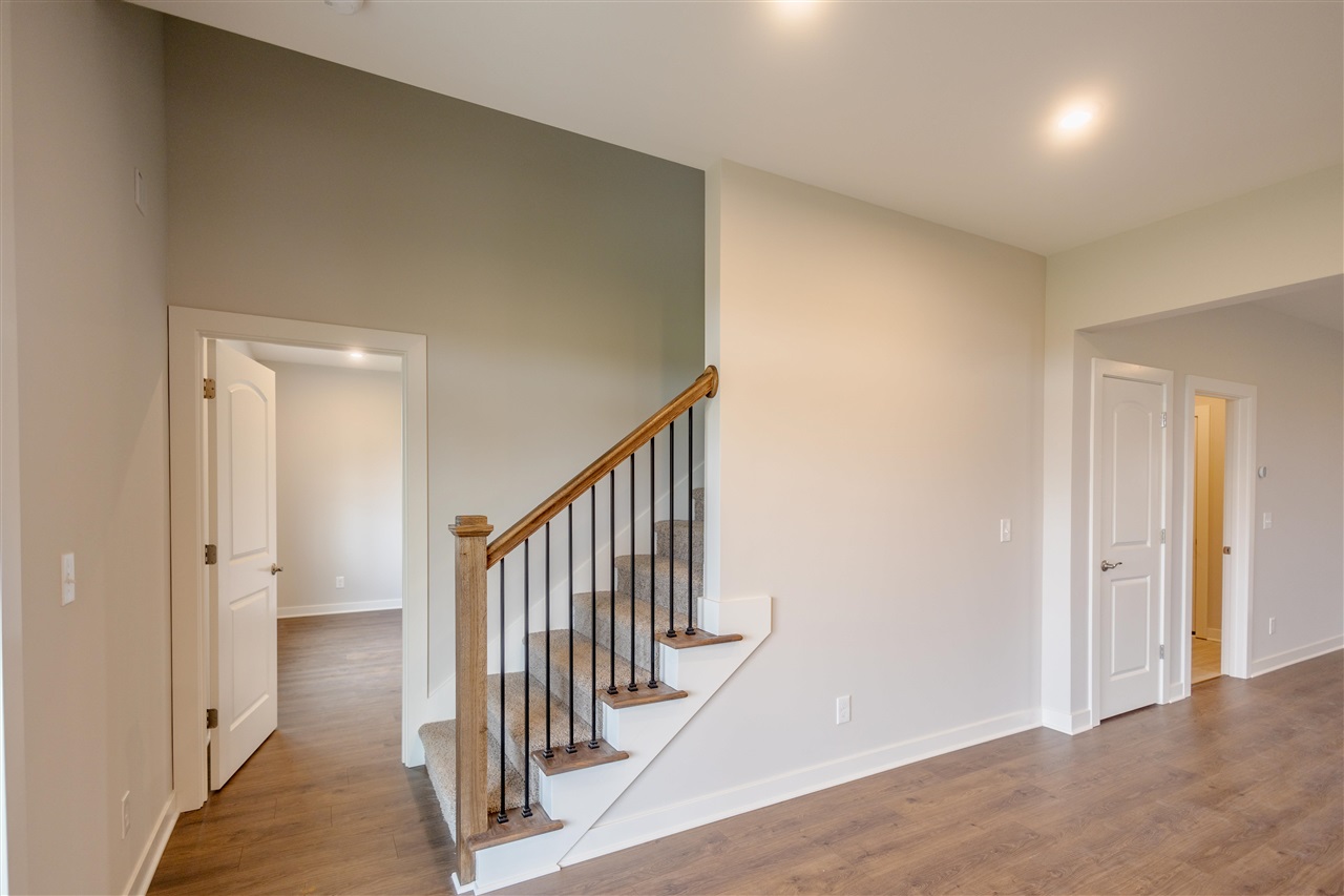 Bowling Green, Kentucky, 42104, United States, 4 Bedrooms Bedrooms, ,3 BathroomsBathrooms,Residential,For Sale,1913768