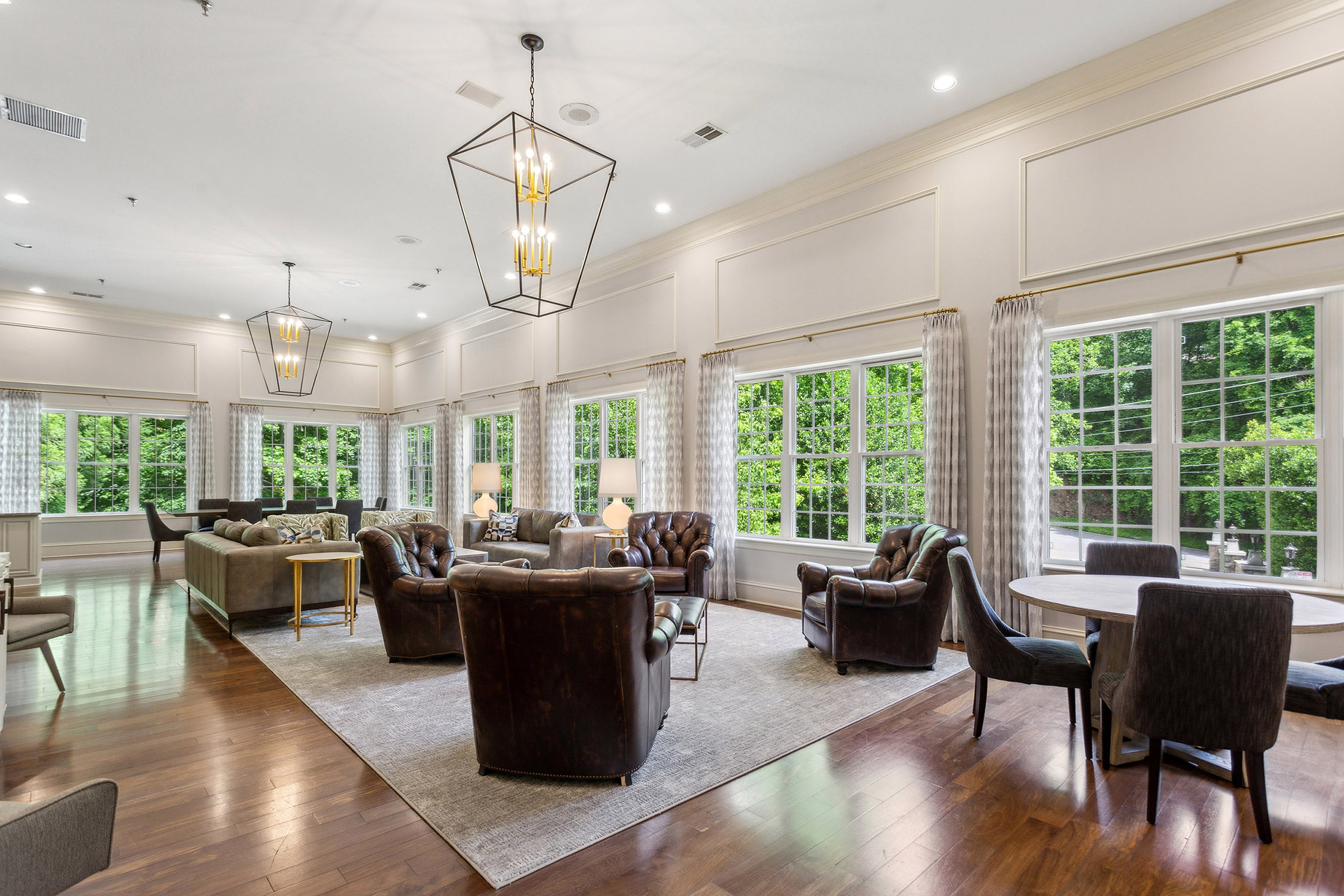  Showstopping Spacious Two Bedroom in the Exclusive Greystone at Vinings - 物件實景