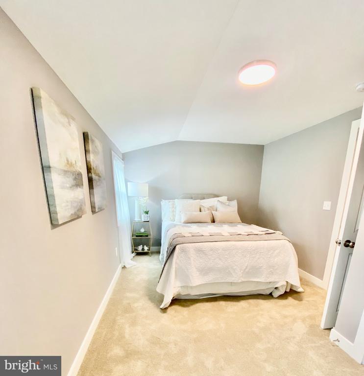 Fredericksburg, Virginia, 22401, United States, 4 Bedrooms Bedrooms, ,3 BathroomsBathrooms,Residential,For Sale,1916037