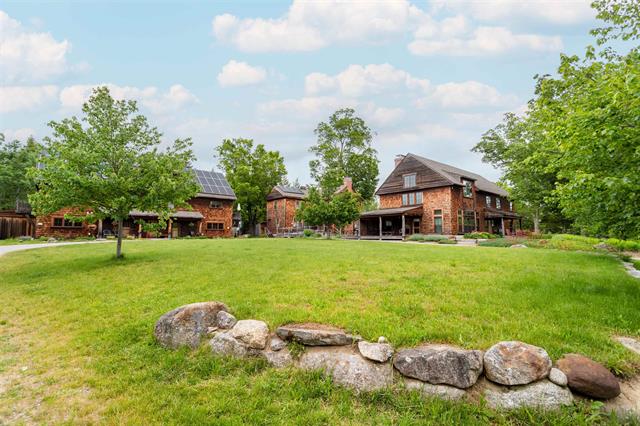 Peterborough, New Hampshire, 03458, United States, 4 Bedrooms Bedrooms, ,1 BathroomBathrooms,Residential,For Sale,1974212