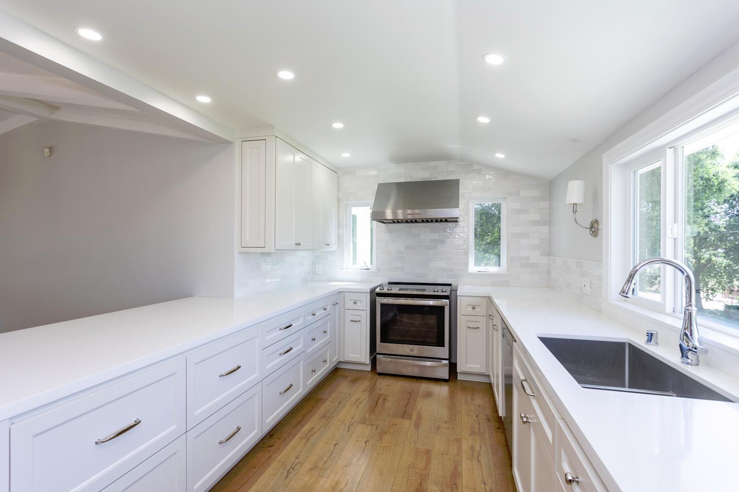 Oakdale, California, 95361, United States, 3 Bedrooms Bedrooms, ,2 BathroomsBathrooms,Residential,For Sale,1982799