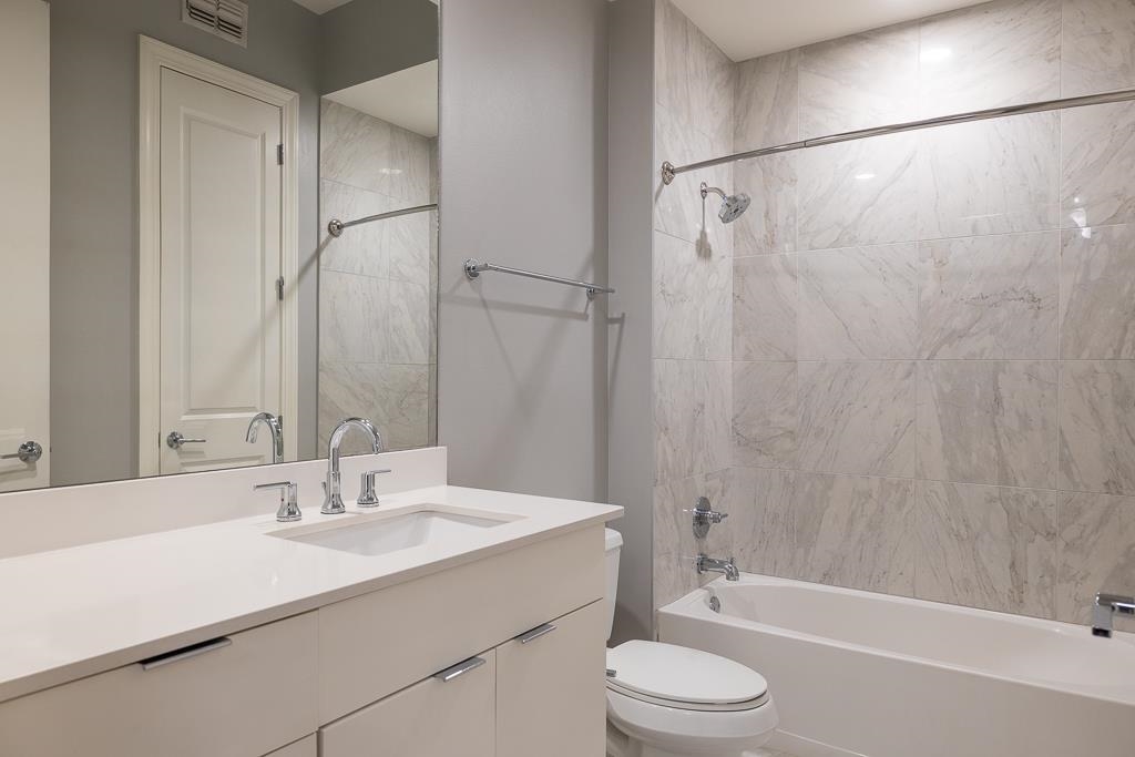 Memphis, Tennessee, 38103, United States, 3 Bedrooms Bedrooms, ,3 BathroomsBathrooms,Residential,For Sale,1996915