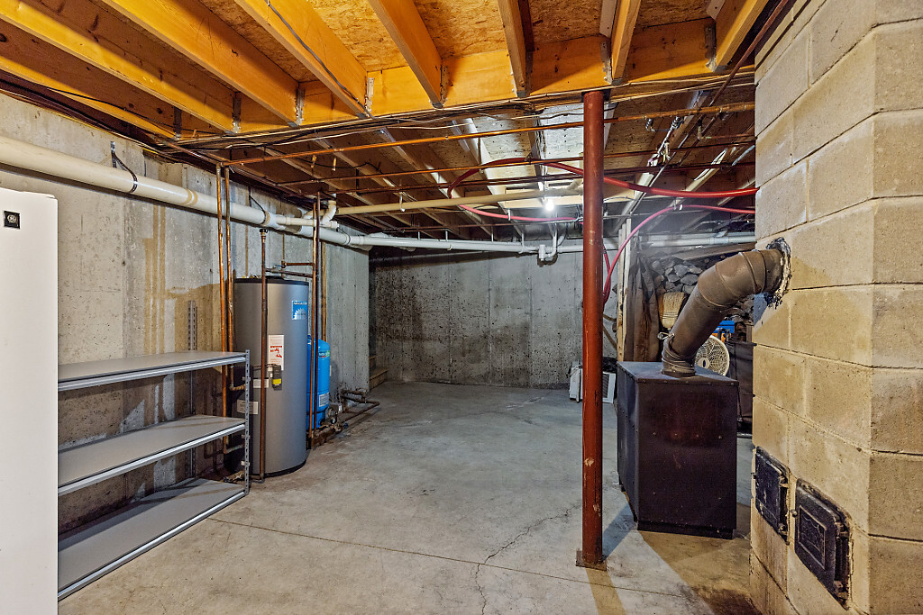 Palermo, Maine, 04354, United States, 3 Bedrooms Bedrooms, ,3 BathroomsBathrooms,Residential,For Sale,1885908