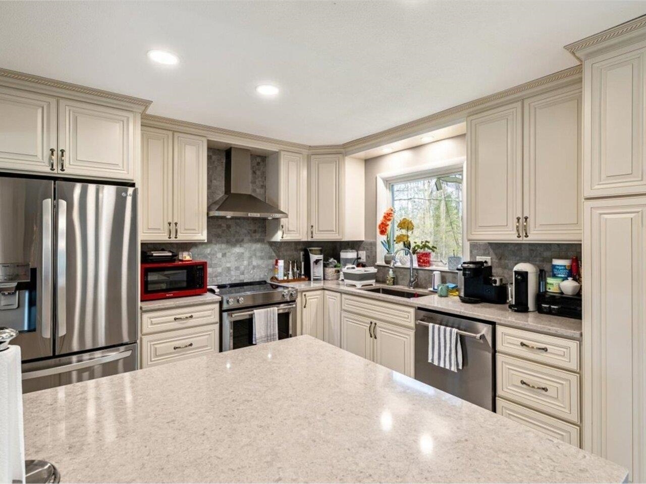 Essex Junction, Vermont, 05452, United States, 3 Bedrooms Bedrooms, ,1 BathroomBathrooms,Residential,For Sale,1827239