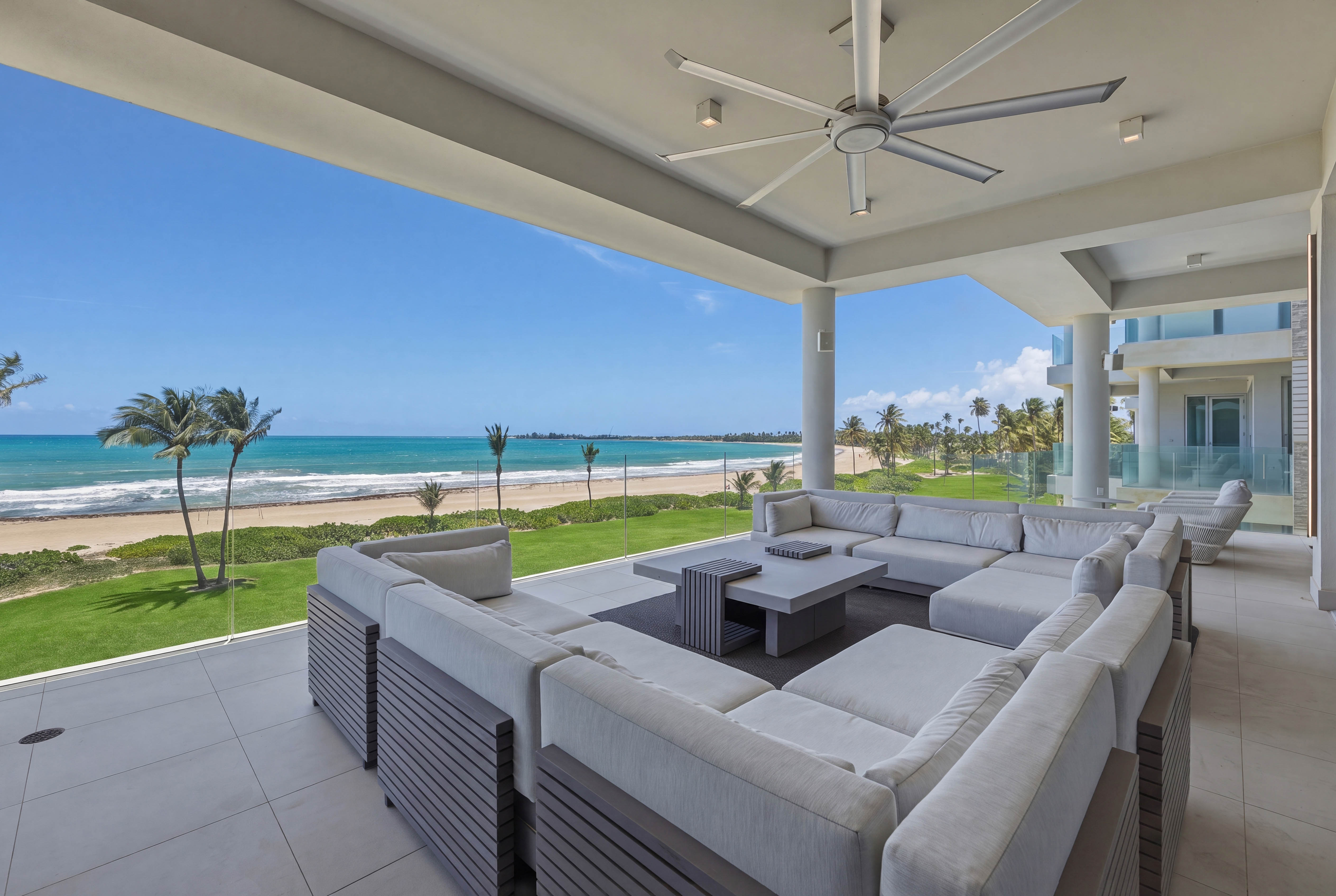  Beachfront Living at Four Seasons Resort and Residences - 物件實景