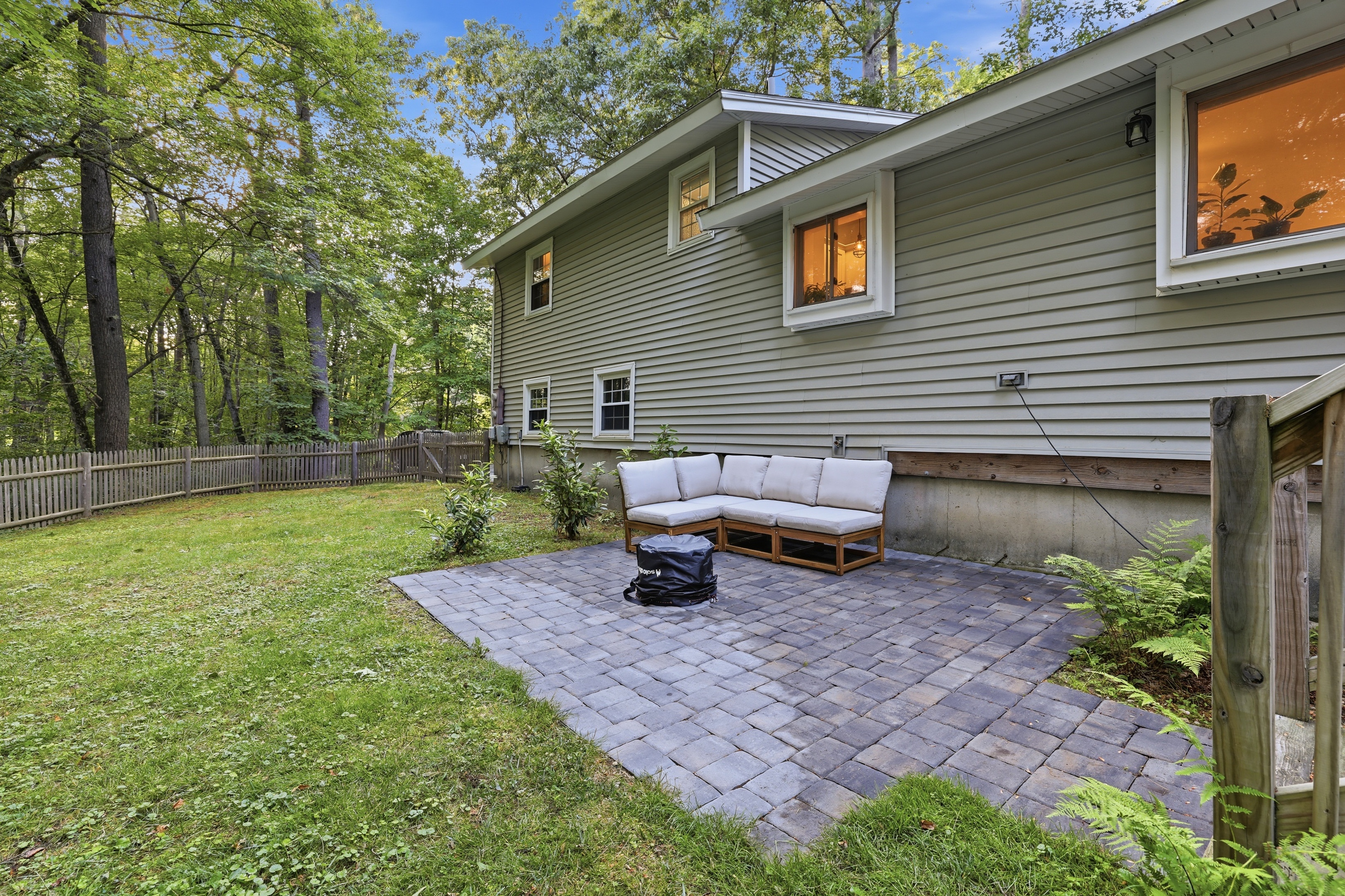  65 Londonderry Road, Windham, NH 03087 - 物件實景