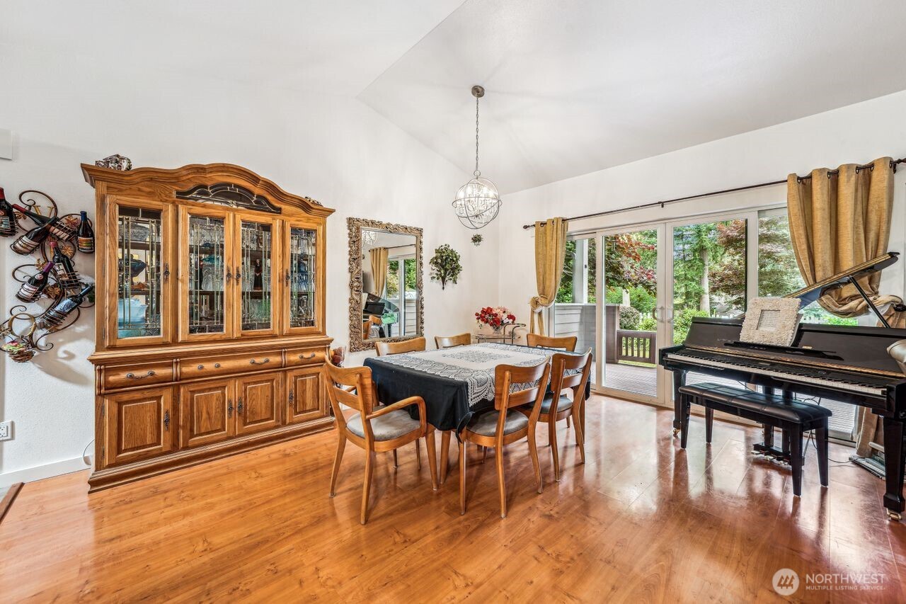 Anderson Island, Washington, 98303, United States, 3 Bedrooms Bedrooms, ,2 BathroomsBathrooms,Residential,For Sale,1908522