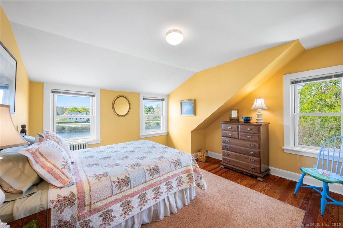 Stonington, Connecticut, 06379, United States, 3 Bedrooms Bedrooms, ,3 BathroomsBathrooms,Residential,For Sale,1830506