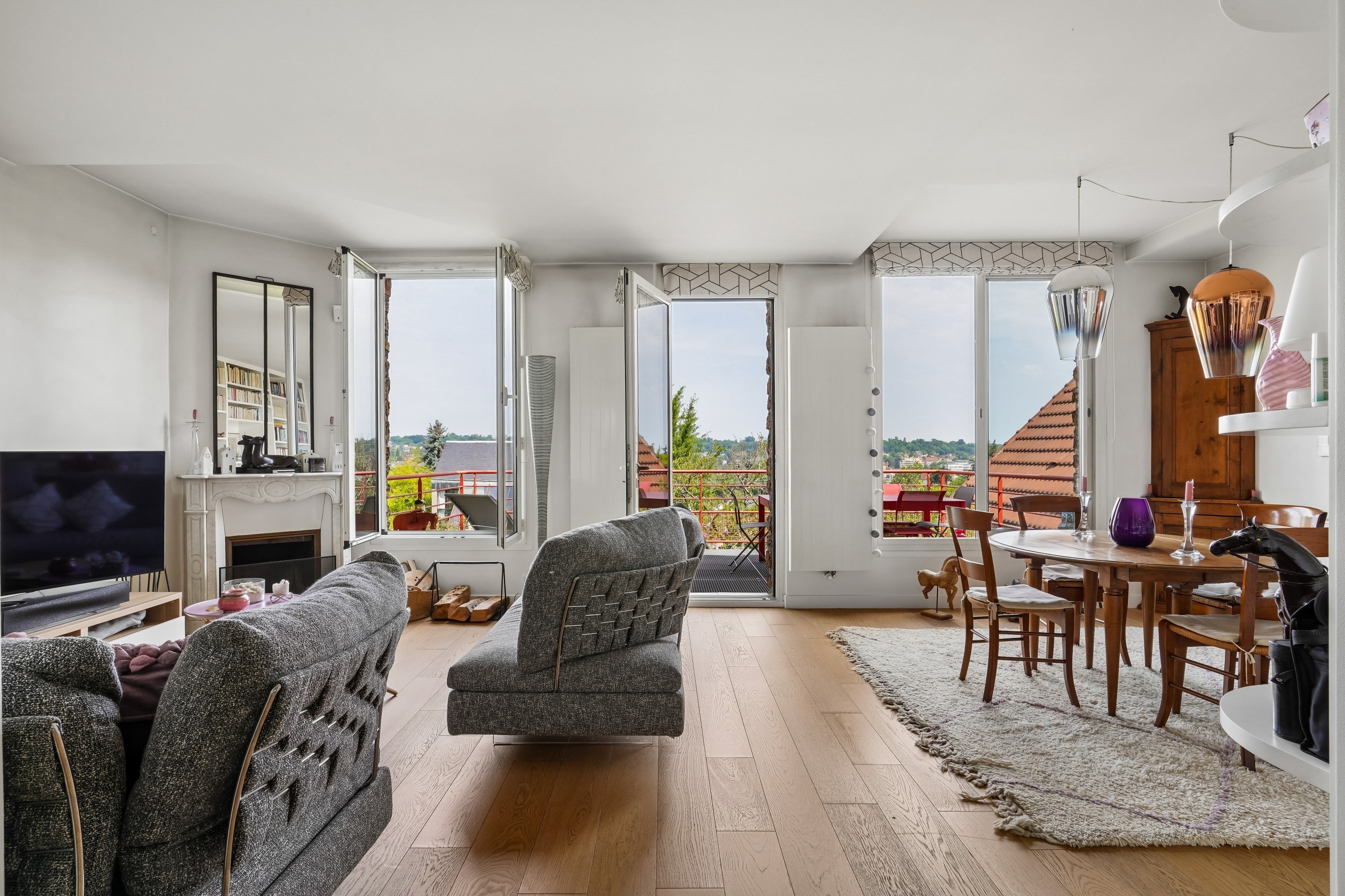  Sèvres (Left Bank) – Character Millstone House with Open Views and Garden - 物件實景