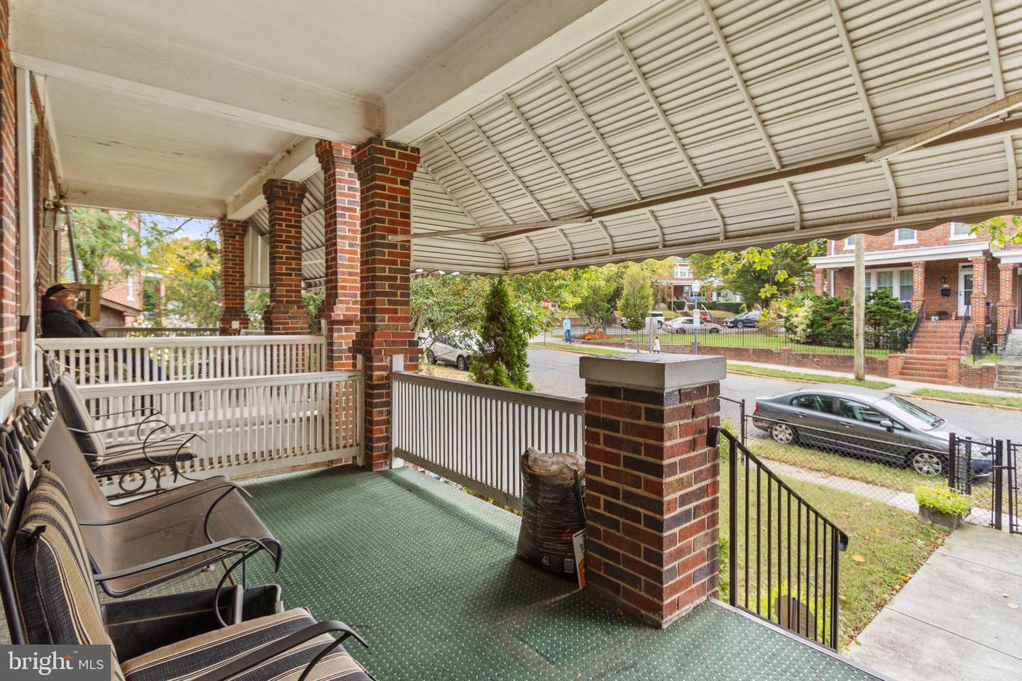 WASHINGTON, District of Columbia, 20011, United States, 3 Bedrooms Bedrooms, ,2 BathroomsBathrooms,Residential,For Sale,1962955