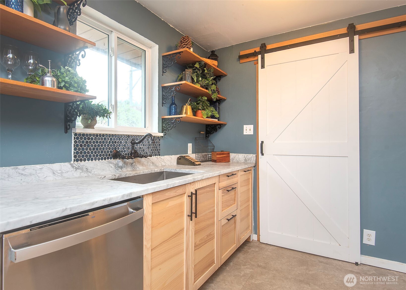 Shoreline, Washington, 98155, United States, 3 Bedrooms Bedrooms, ,1 BathroomBathrooms,Residential,For Sale,1961575