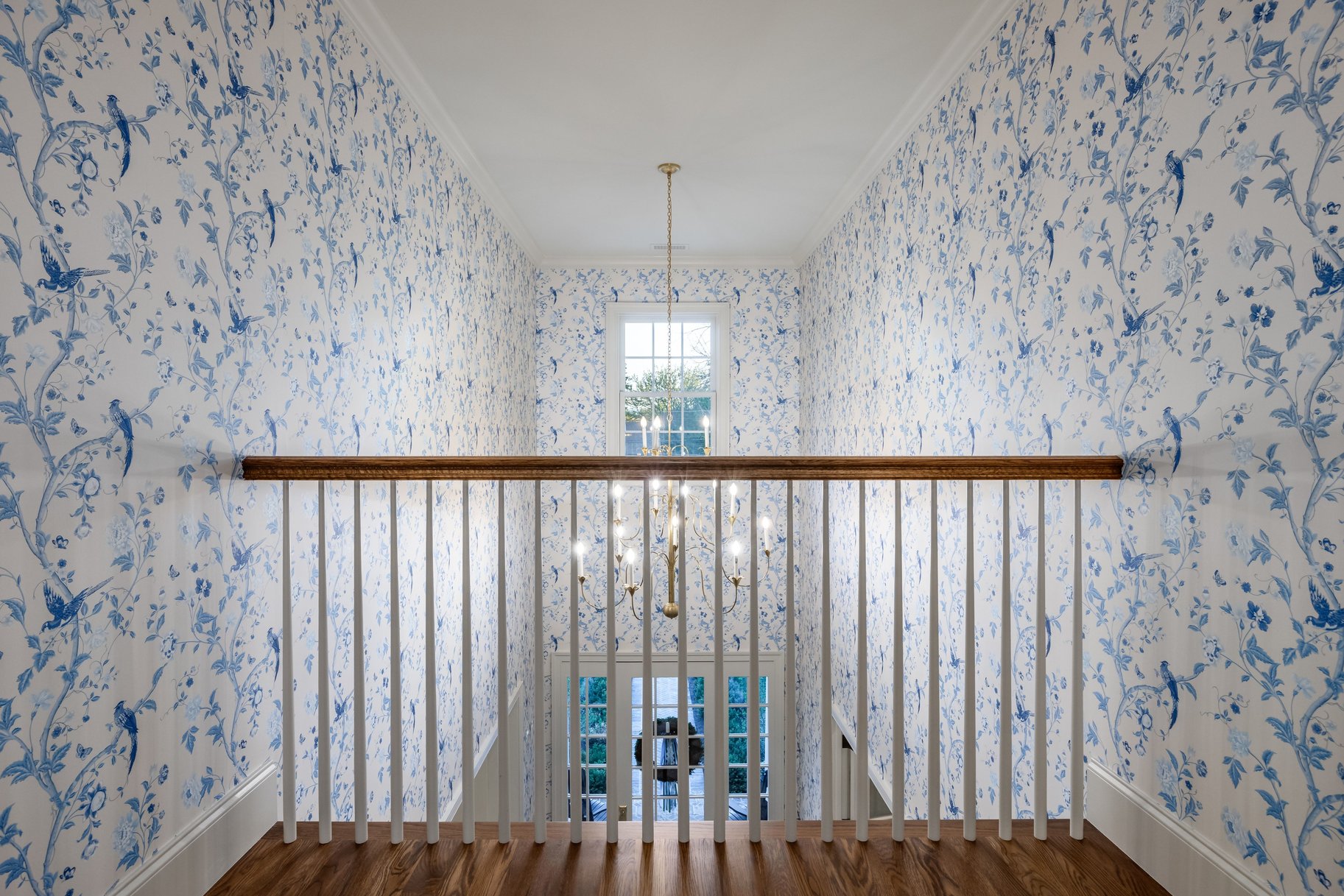  Timeless Colonial Charm Meets Refined Modern Luxury In This Storybook Retreat - 物件實景