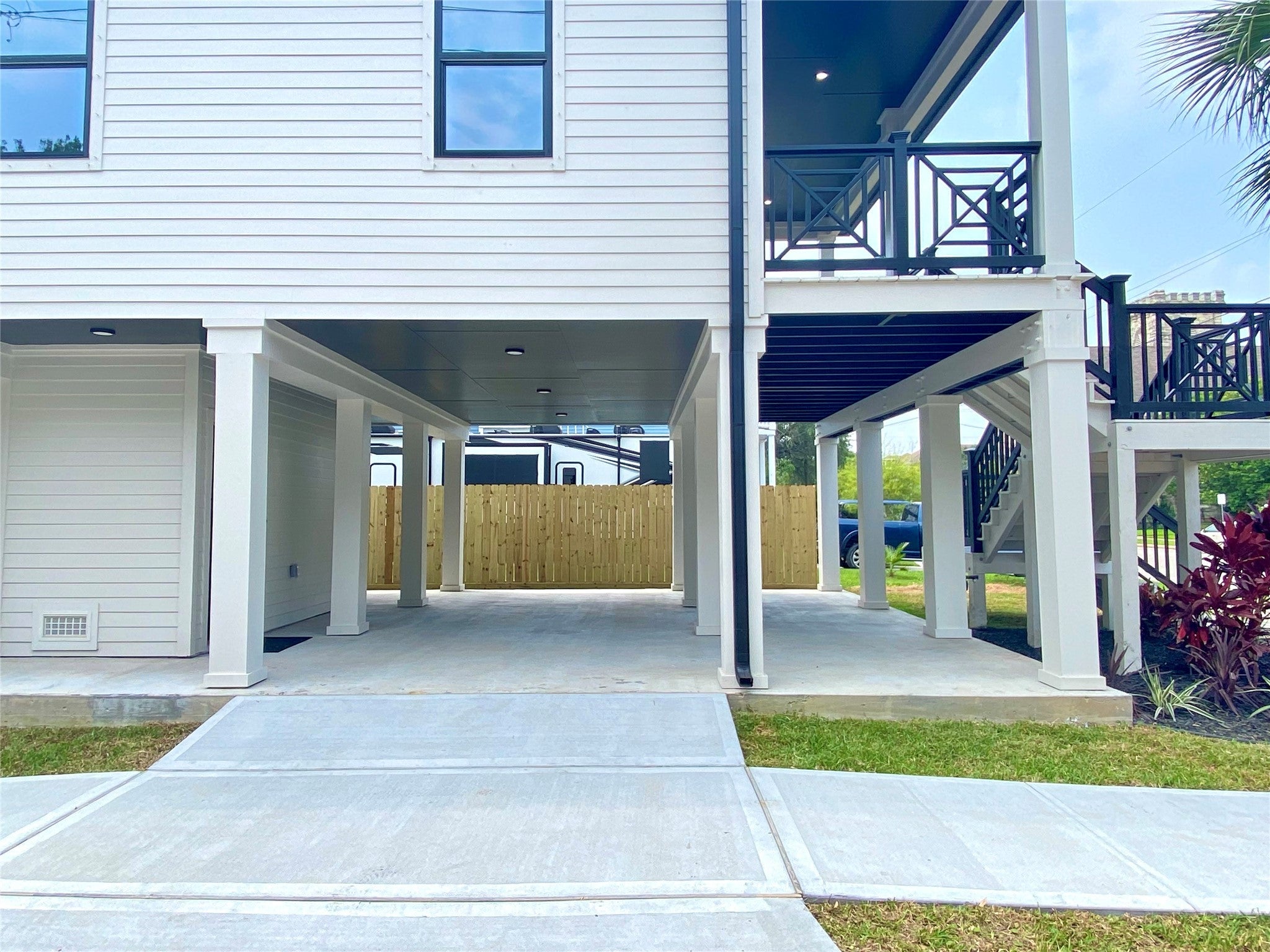 1102 36th Street, Galveston, Texas, 77550, United States, 3 Bedrooms Bedrooms, ,4 BathroomsBathrooms,Residential,For Sale,1102 36th Street,1539890