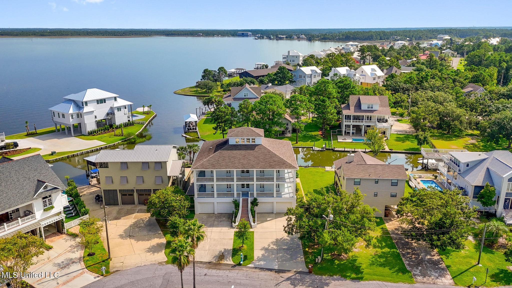 Pass Christian, Mississippi, 39571, United States, 5 Bedrooms Bedrooms, ,7 BathroomsBathrooms,Residential,For Sale,1989157