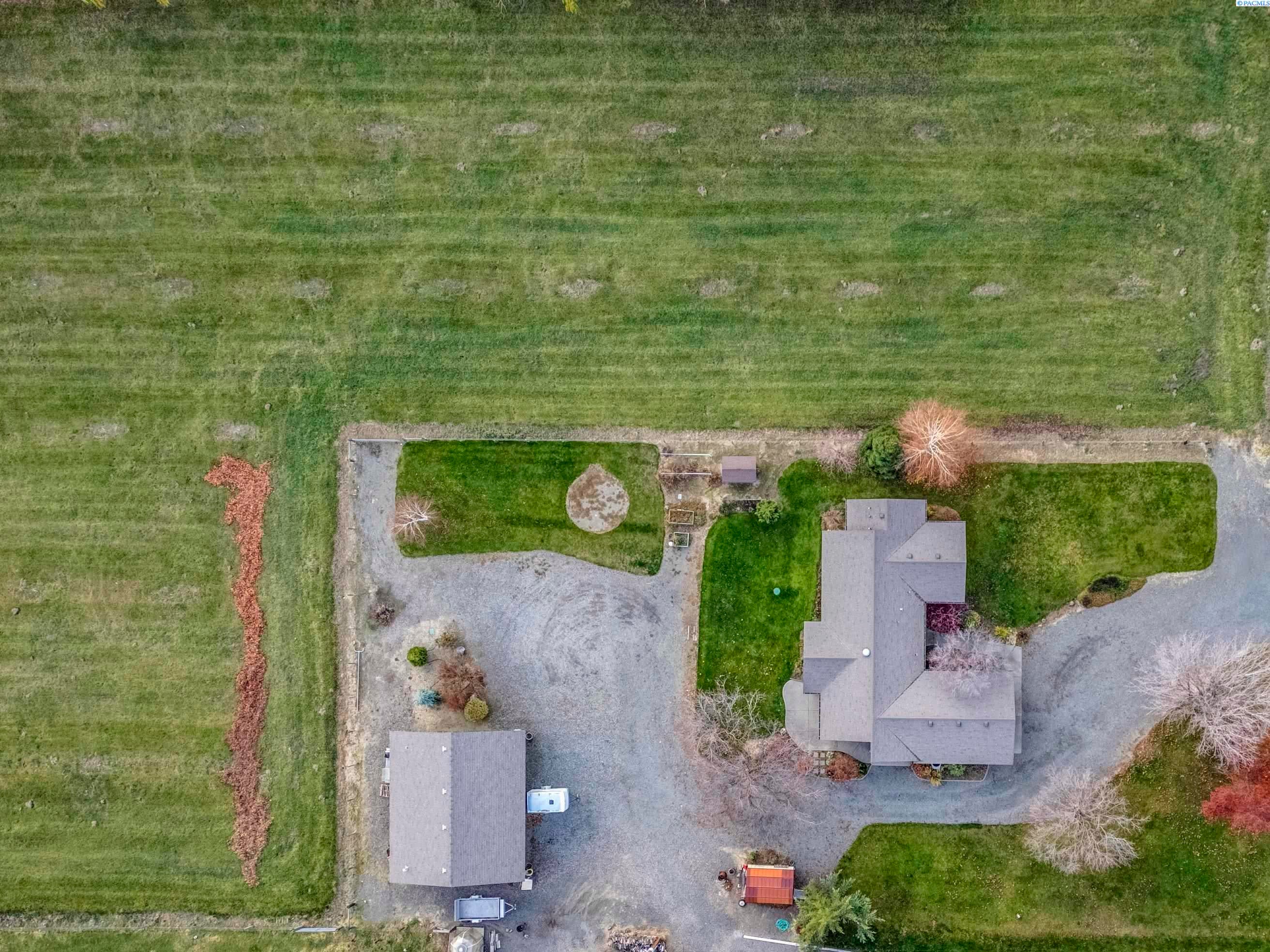 Sunnyside, Washington, 98944, United States, 3 Bedrooms Bedrooms, ,2 BathroomsBathrooms,Residential,For Sale,1998016