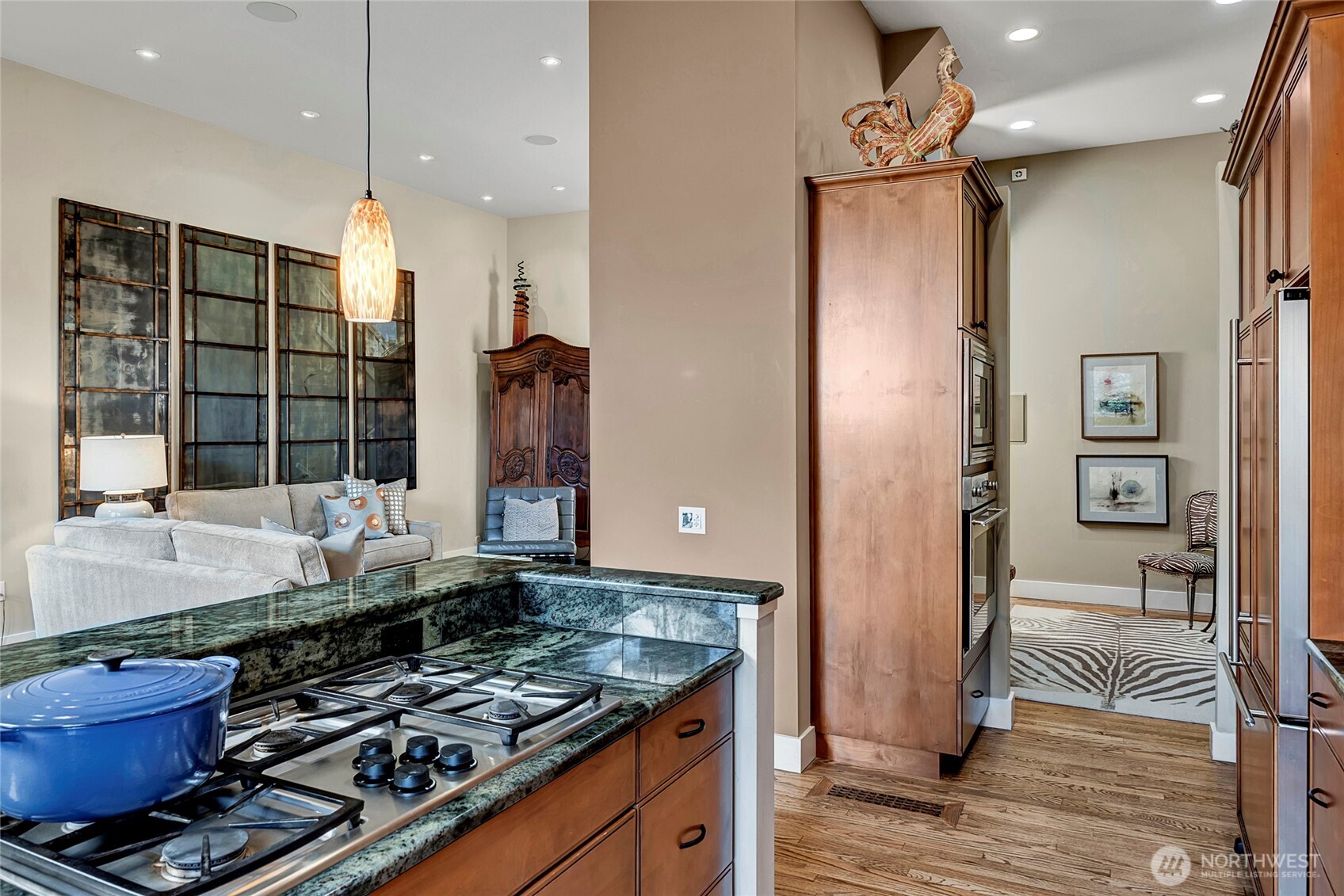 Seattle, Washington, 98112, United States, 5 Bedrooms Bedrooms, ,1 BathroomBathrooms,Residential,For Sale,1876095