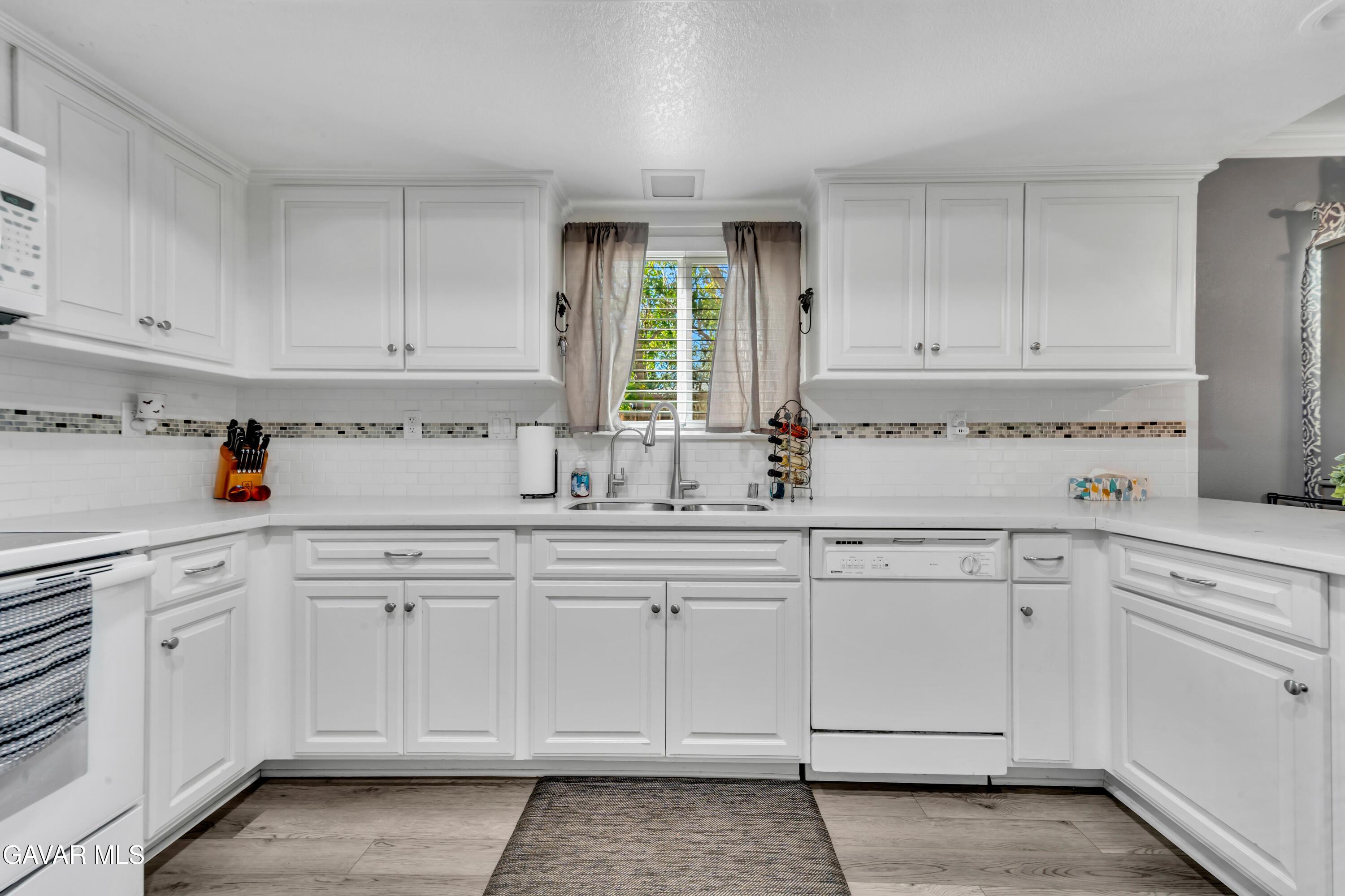 Pearblossom, California, 93553, United States, 4 Bedrooms Bedrooms, ,3 BathroomsBathrooms,Residential,For Sale,1971621