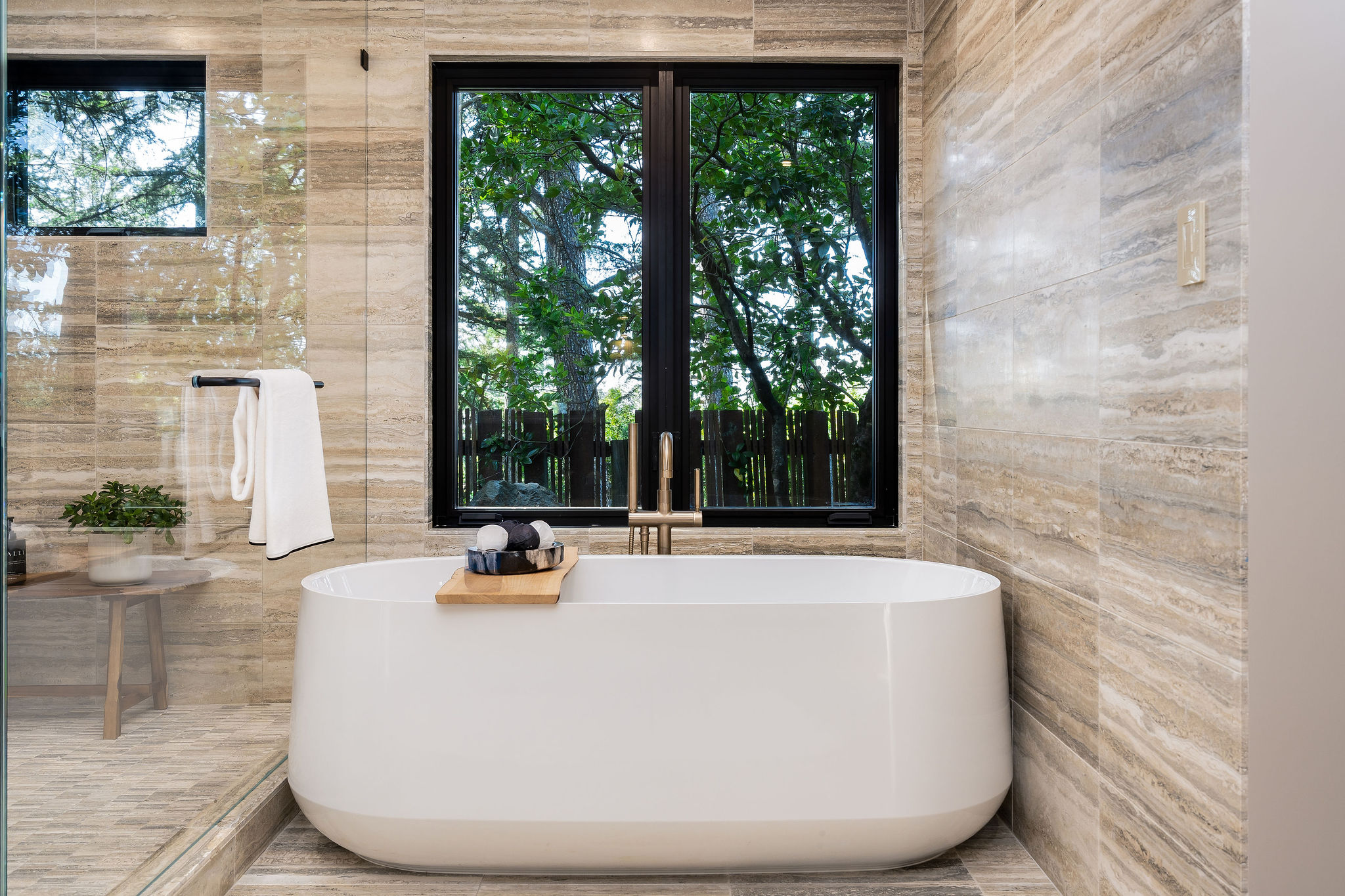  5645 Bacon Road - 物件實景