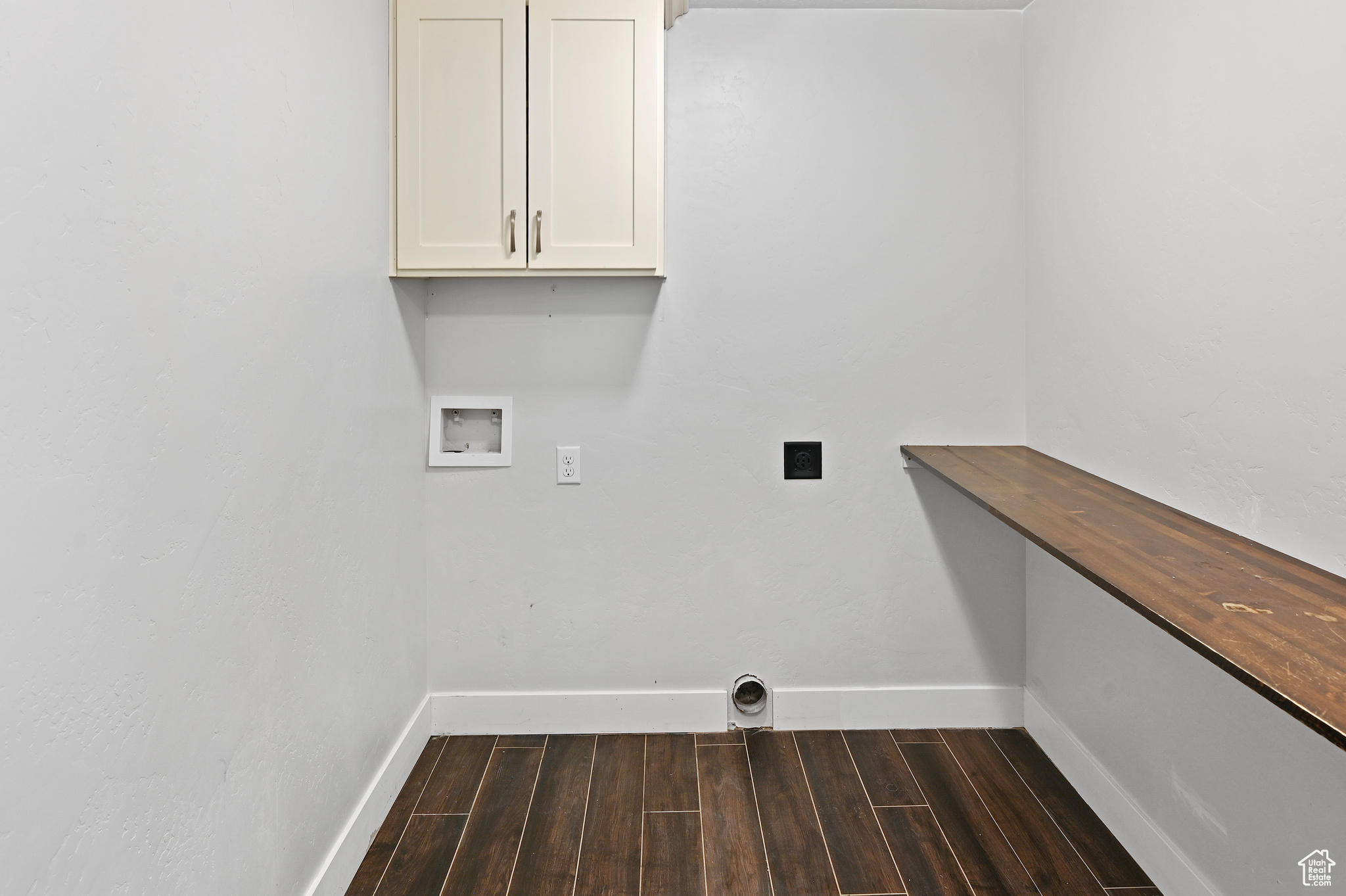 Richmond, Utah, 84333, United States, 2 Bedrooms Bedrooms, ,3 BathroomsBathrooms,Residential,For Sale,1979865