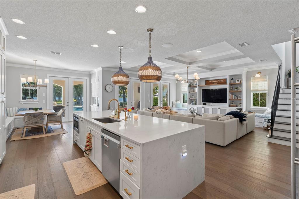 Lake Mary, Florida, 32746, United States, 4 Bedrooms Bedrooms, ,5 BathroomsBathrooms,Residential,For Sale,1998776