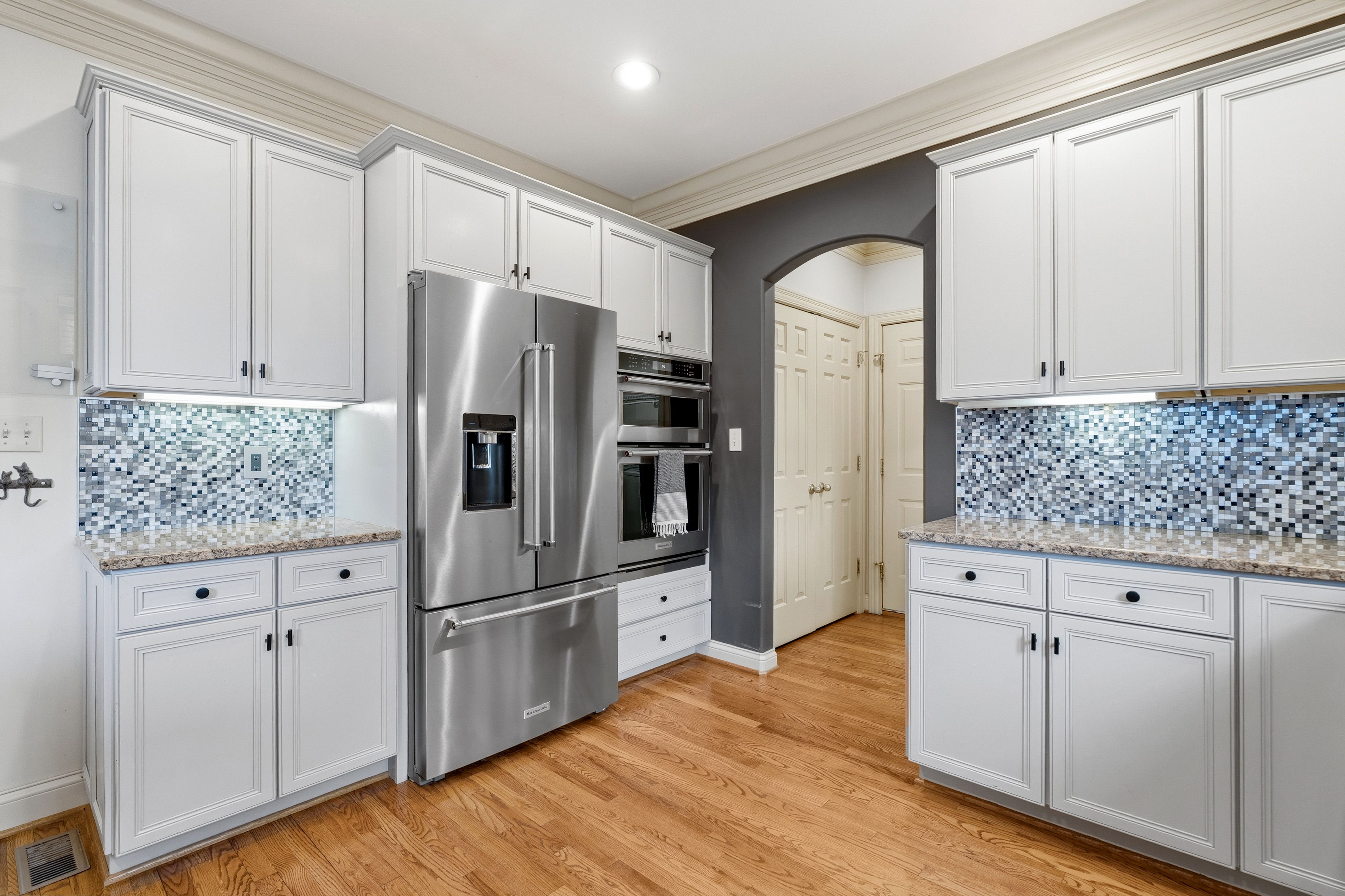 4713 Lyons View Pike, Knoxville, TN 37919 - 物件實景