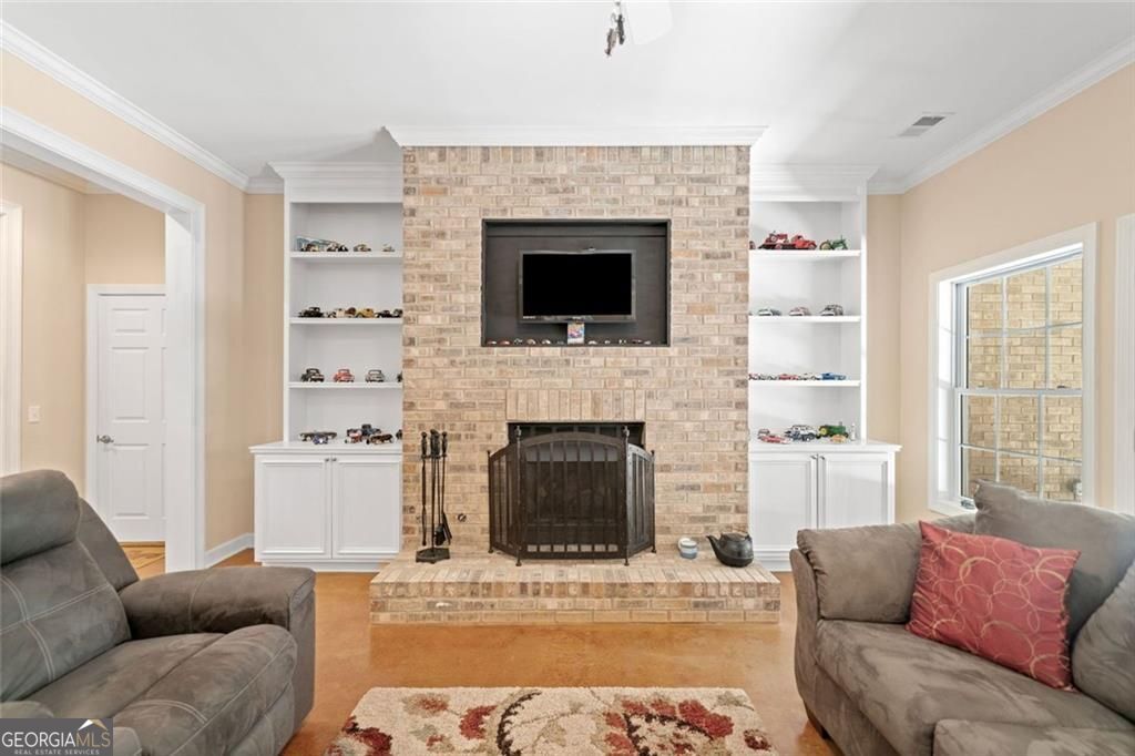 Canton, Georgia, 30114, United States, 4 Bedrooms Bedrooms, ,5 BathroomsBathrooms,Residential,For Sale,1880359