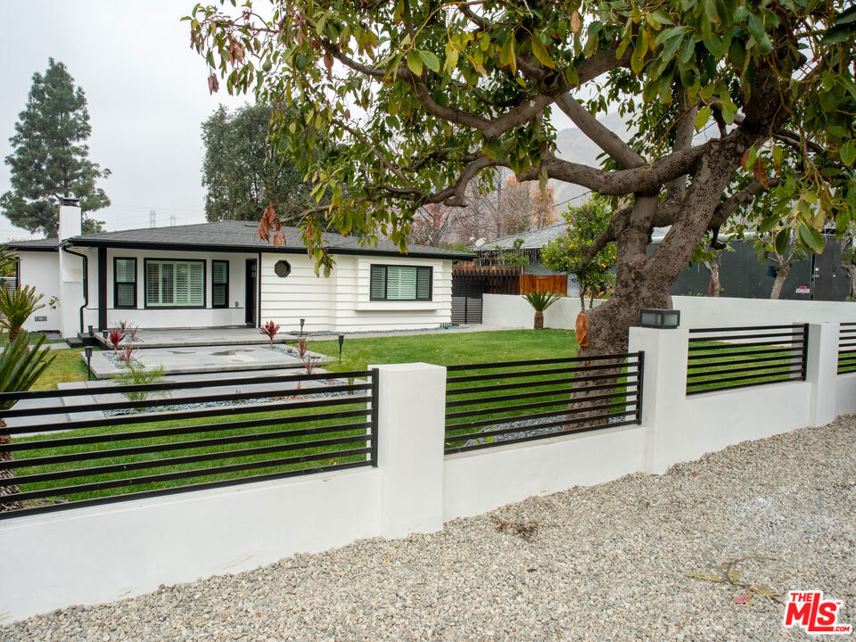 Duarte, California, 91010, United States, 6 Bedrooms Bedrooms, ,3 BathroomsBathrooms,Residential,For Sale,1836068