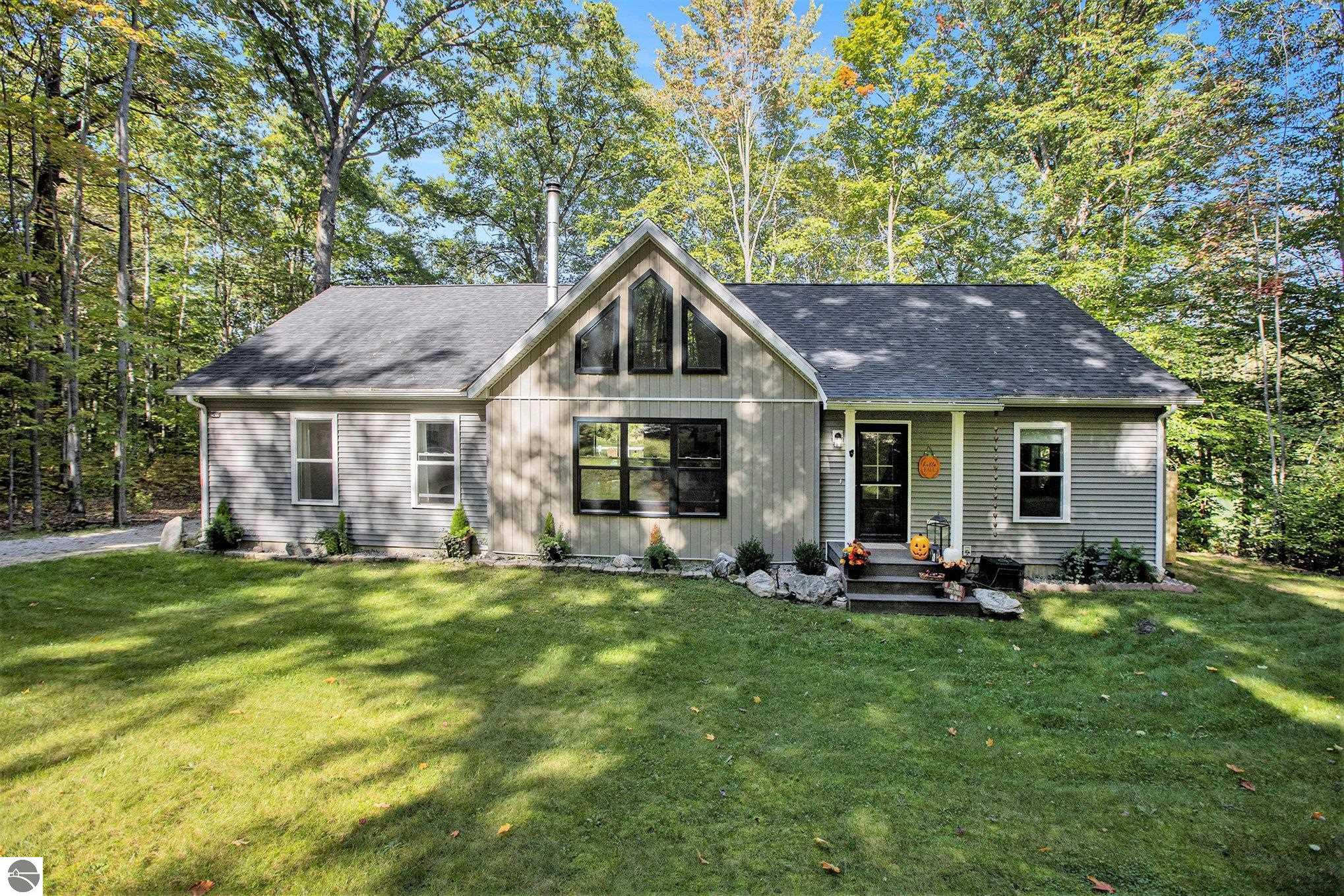 Beulah, Michigan, 49617, United States, 3 Bedrooms Bedrooms, ,2 BathroomsBathrooms,Residential,For Sale,1975573