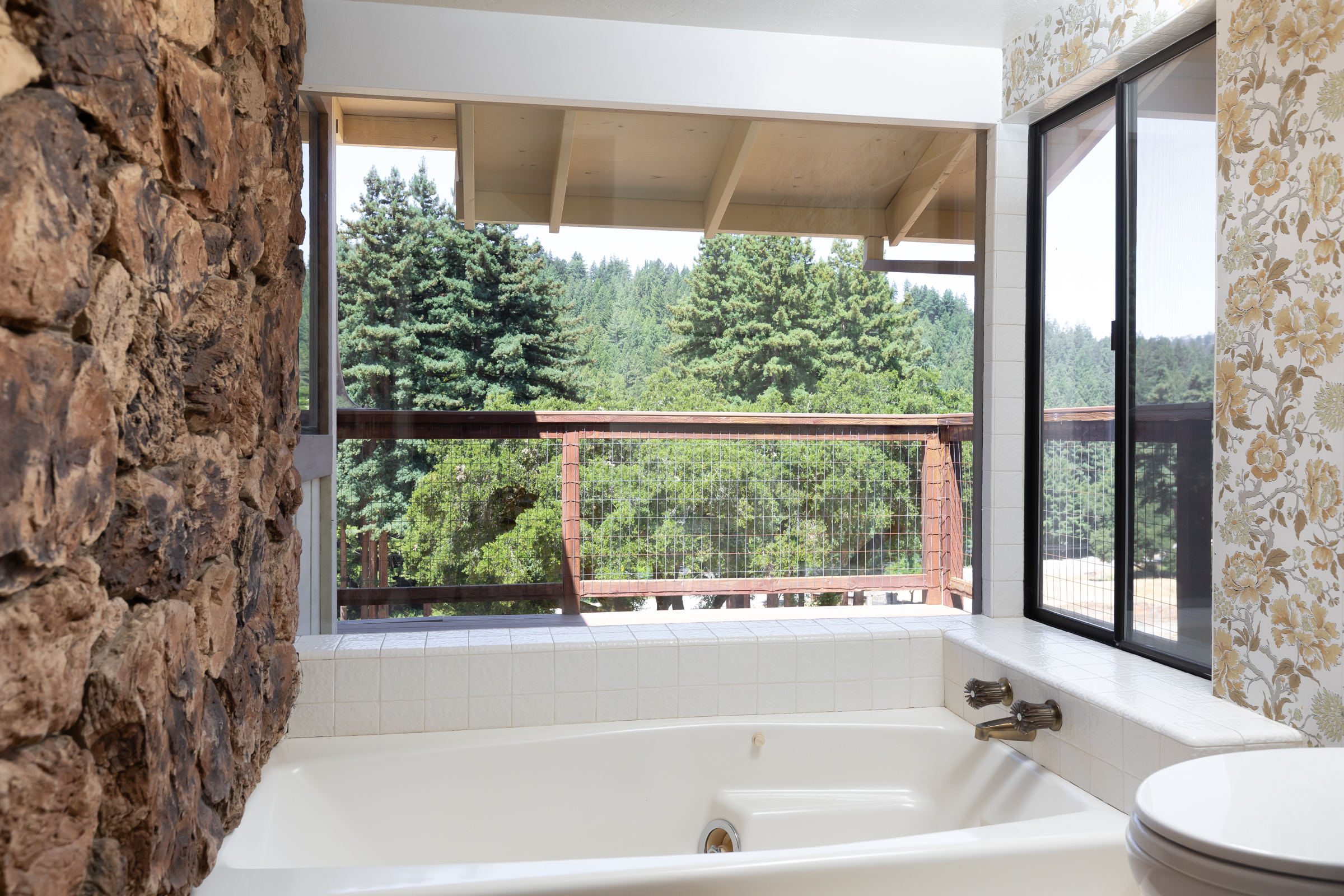 Boulder Creek, California, 95006, United States, 2 Bedrooms Bedrooms, ,3 BathroomsBathrooms,Residential,For Sale,1899975