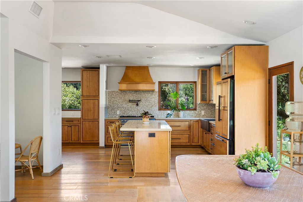 Calabasas, California, 91302, United States, 4 Bedrooms Bedrooms, ,3 BathroomsBathrooms,Residential,For Sale,1890282