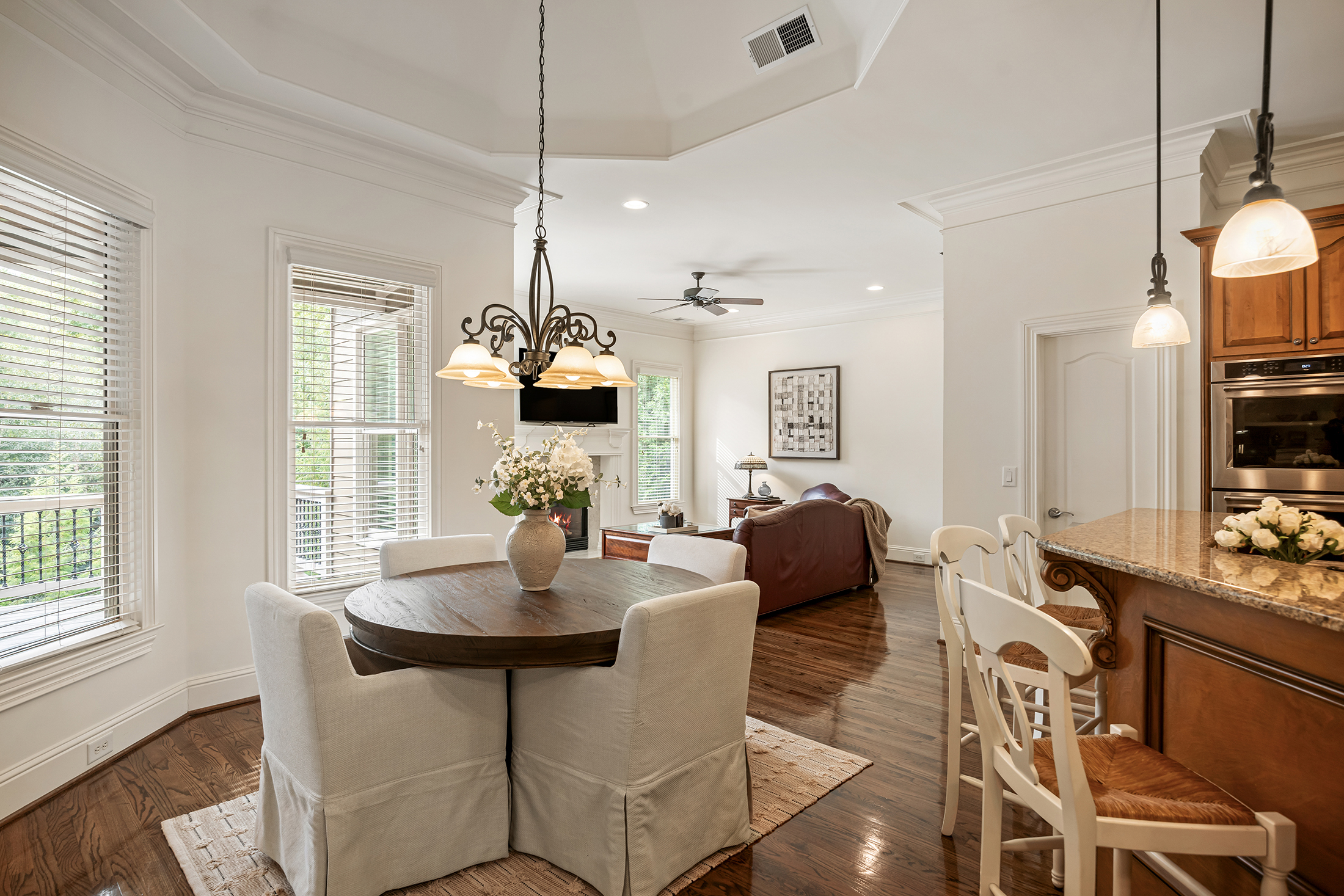  Set on a Spacious Cul-de-Sac Lot in Arbor Green - 物件實景