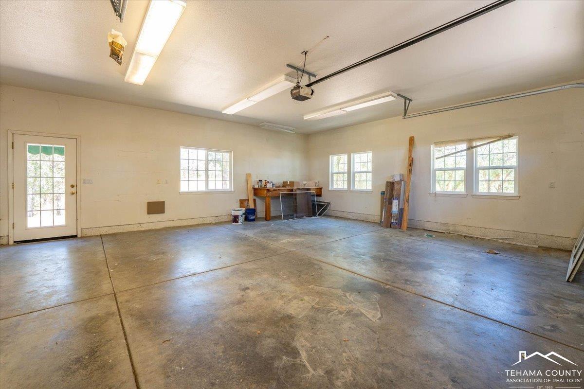 Cottonwood, California, 96080, United States, 3 Bedrooms Bedrooms, ,2 BathroomsBathrooms,Residential,For Sale,1942274