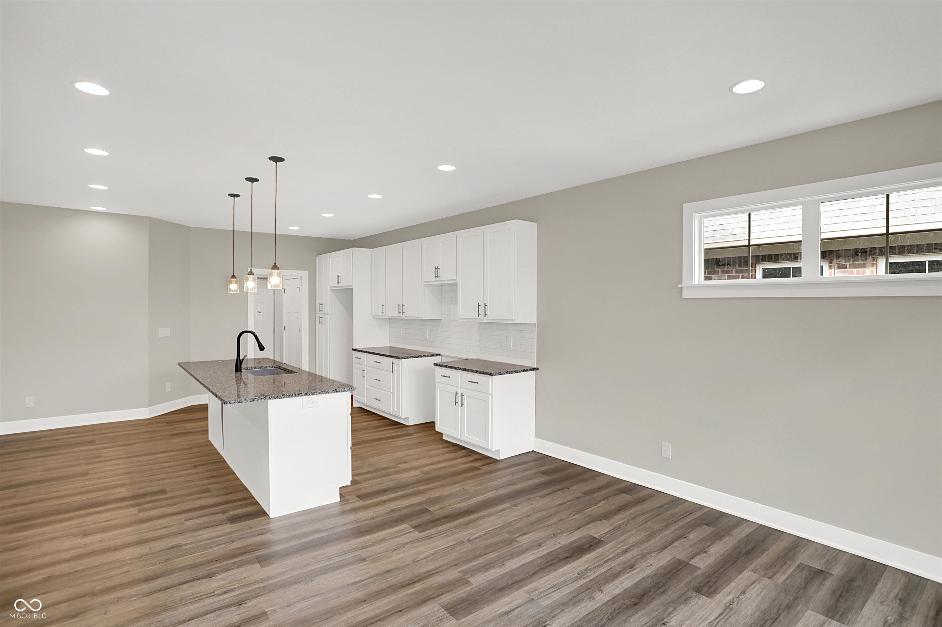 Indianapolis, Indiana, 46237, United States, 4 Bedrooms Bedrooms, ,2 BathroomsBathrooms,Residential,For Sale,1983350