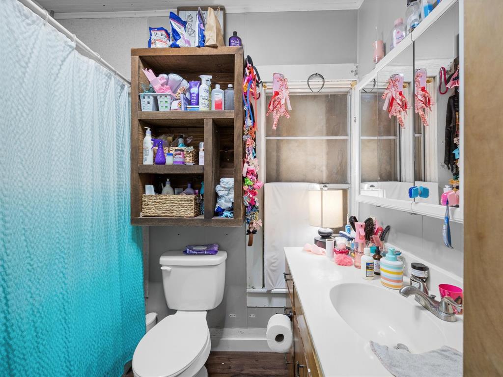 Ennis, Texas, 75119, United States, 3 Bedrooms Bedrooms, ,2 BathroomsBathrooms,Residential,For Sale,1942669